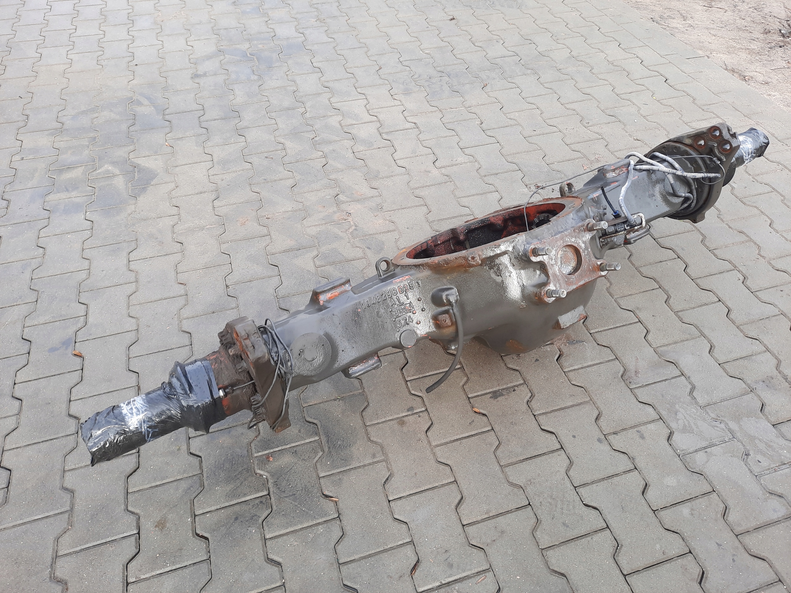 OBUDOWA MOSTU POCHWA VOLVO FH FM FMX 6x2