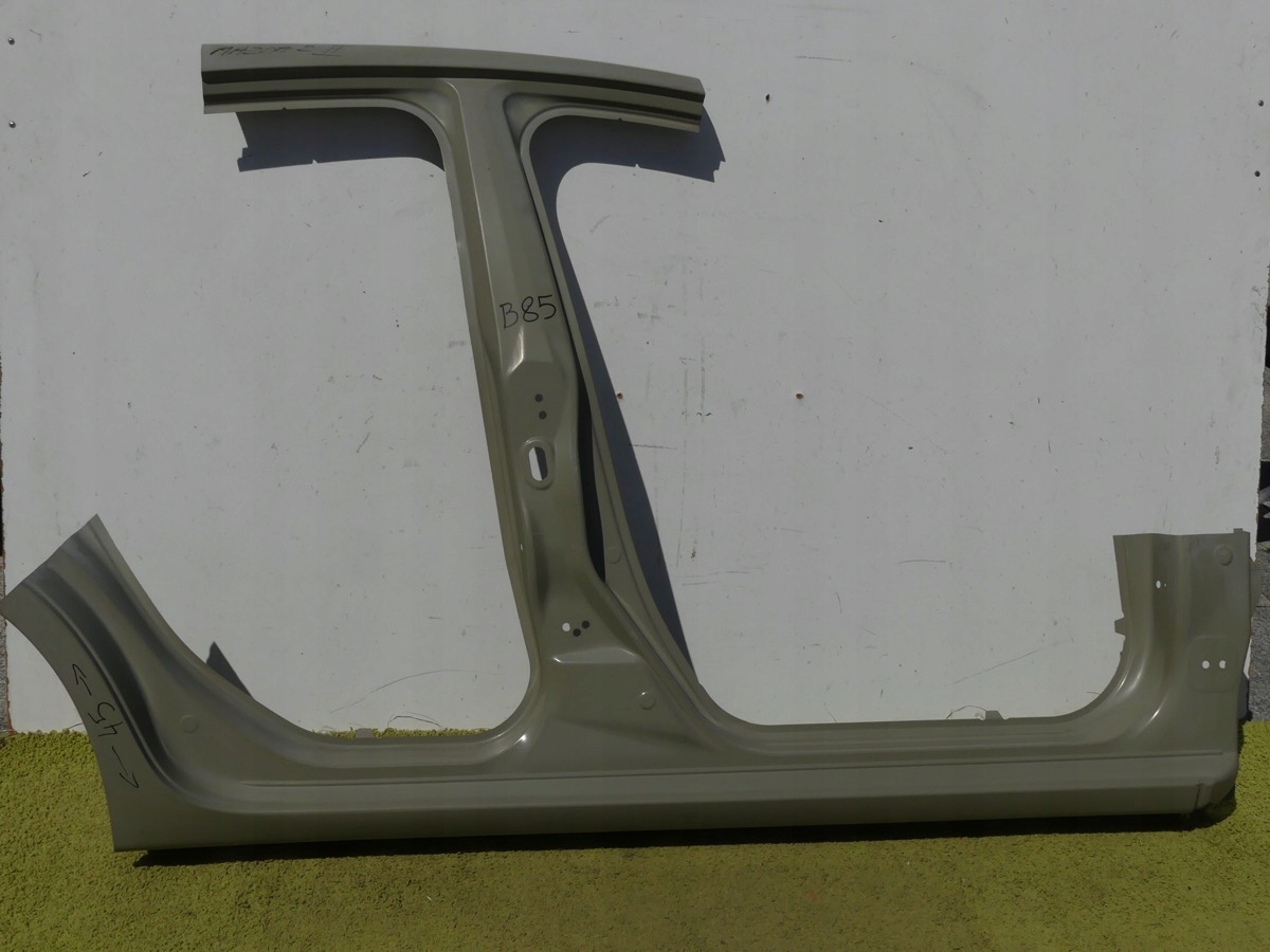 Накладка порога права Mazda 2 II DJ 14-19