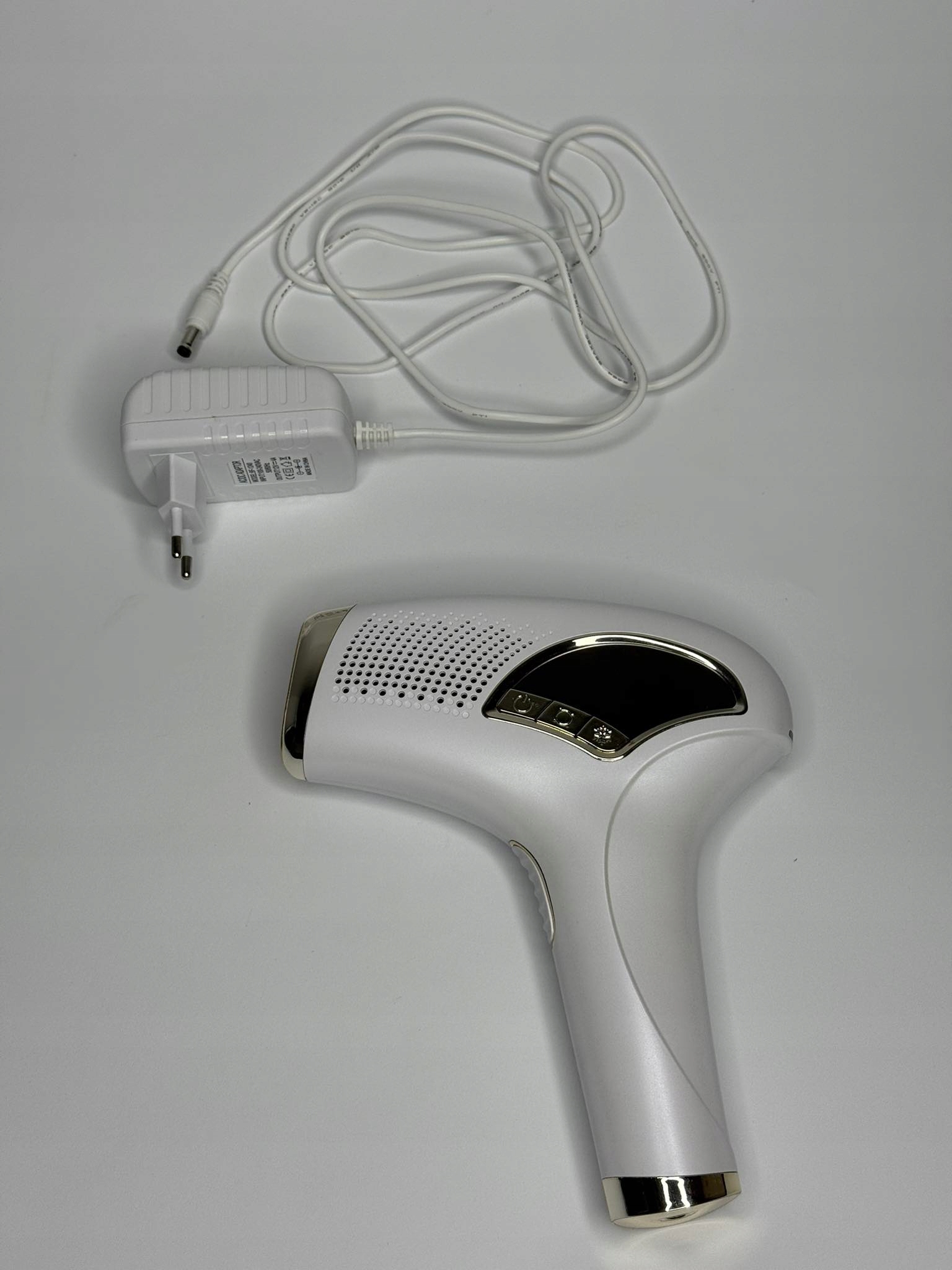 Hizen Ipl epilátor Ipl s chladicím systémem 600-1200 nm