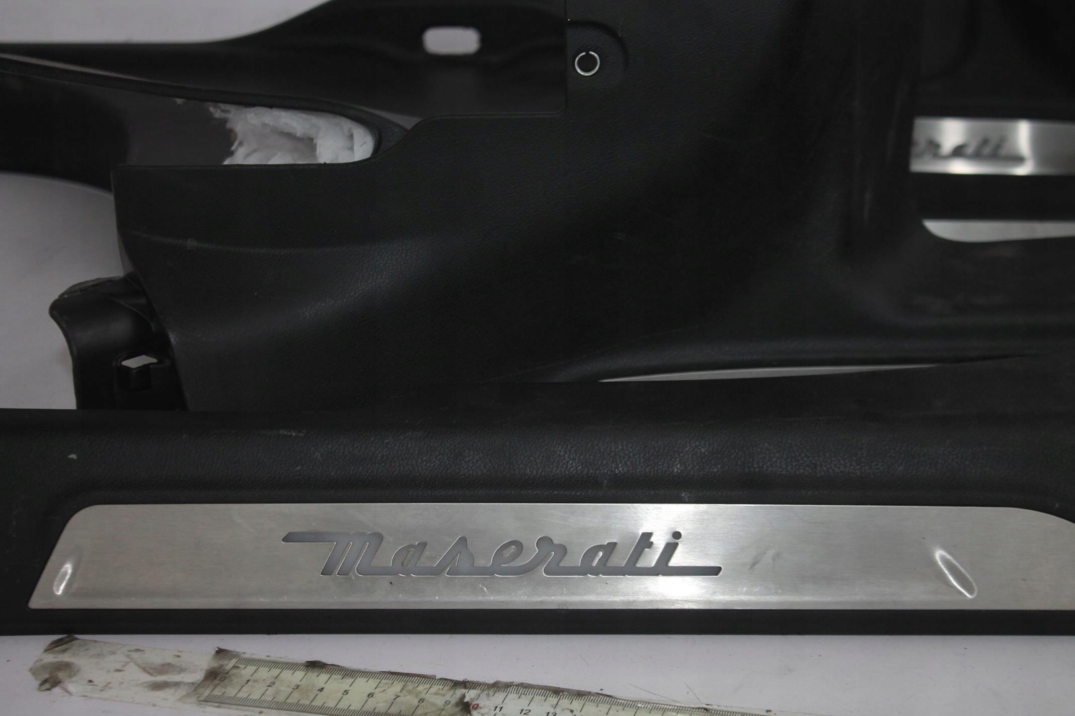 moulding cap threshold KOMPLET MASERATI LEVANTE