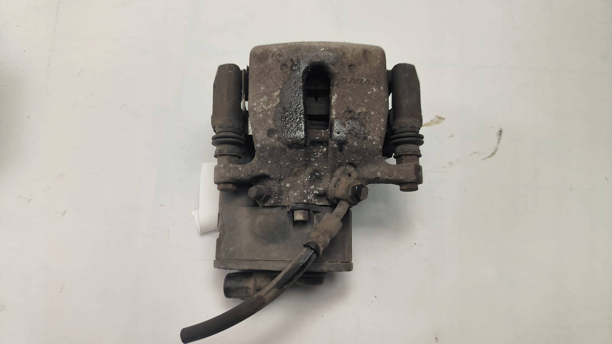 caliper brake rear part right VOLVO V60 and LIFT R-design
