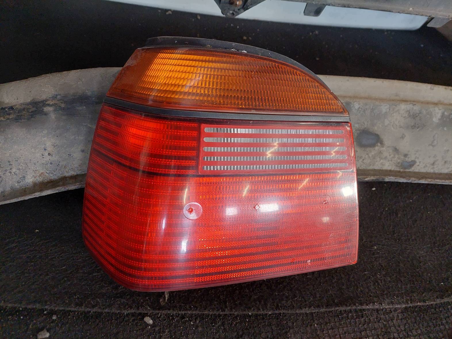 complete rear part VOLKSWAGEN GOLF III trunk door boot bumper rear part light