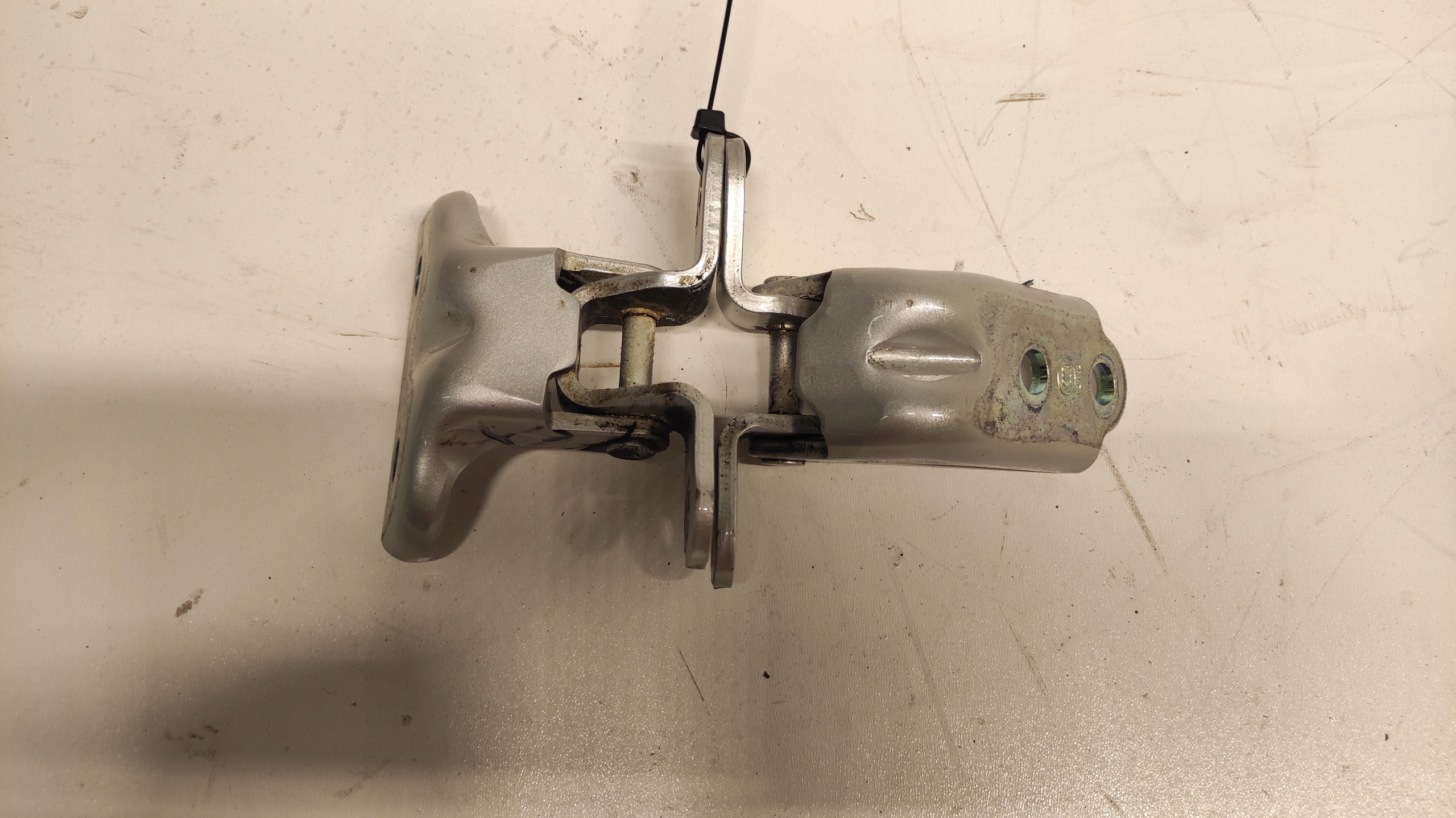 hinge hinges door left rear part left rear. KIA NIRO 17-21