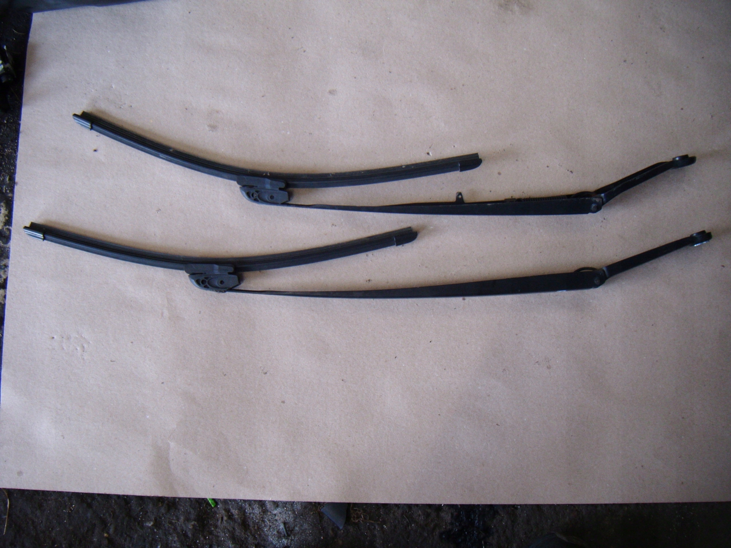 BMW E46 COMPACT RAMIONA WYCIERACZEK KOMPLET