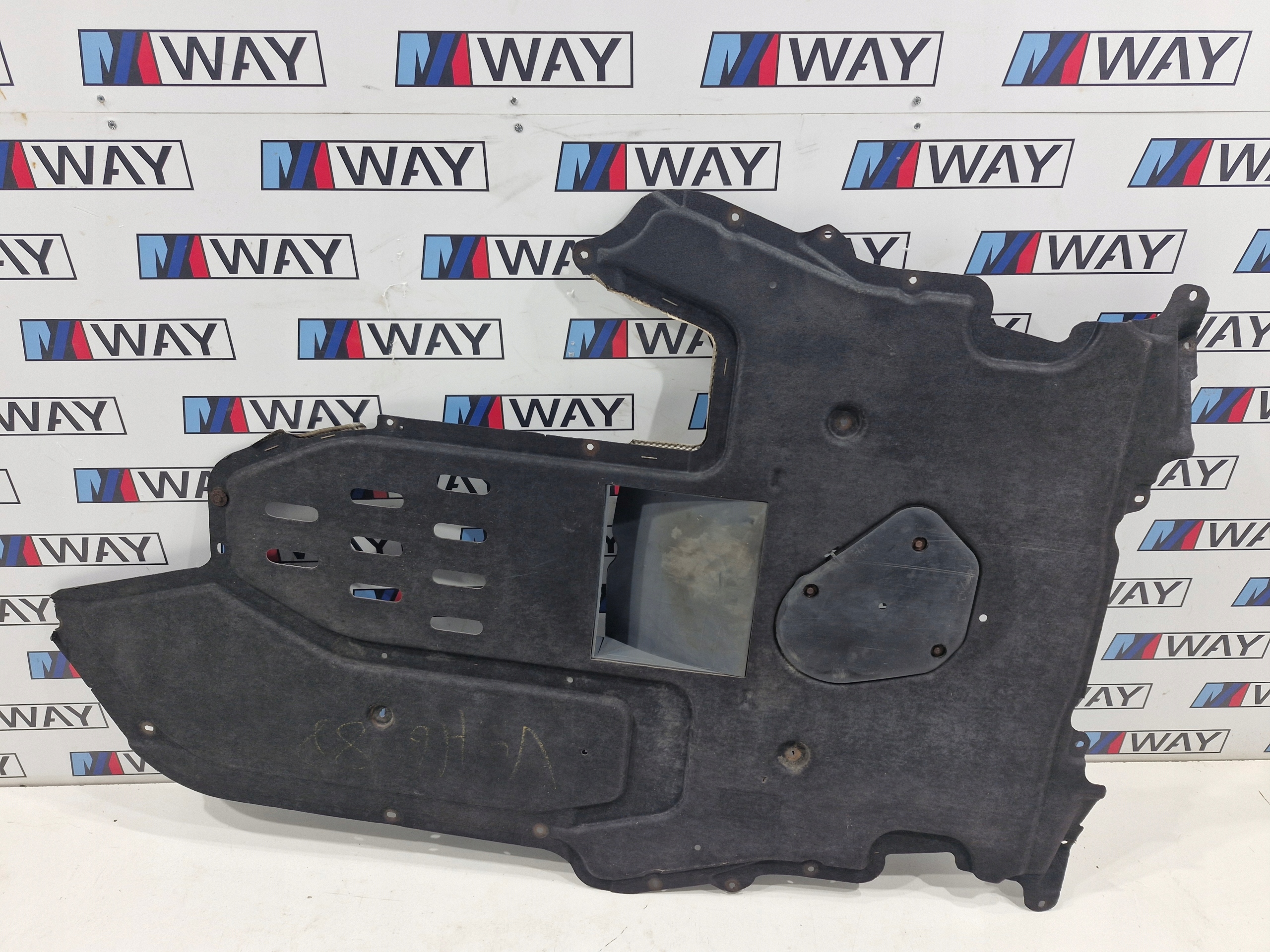 BMW 5 E60 E61 cover cover cover below engine 7203908