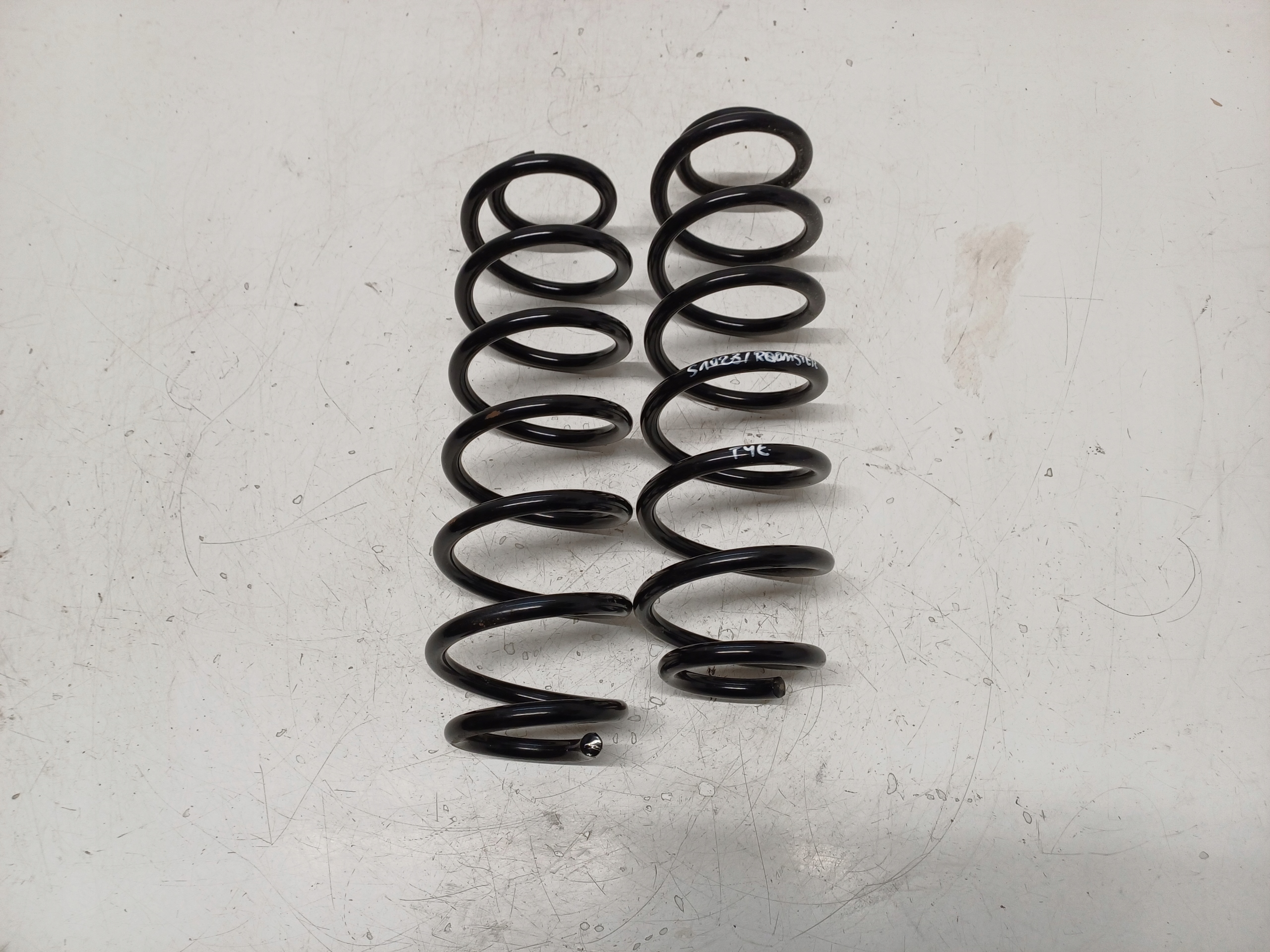 SKODA ROOMSTER SPRĘŻYNY TYLNE