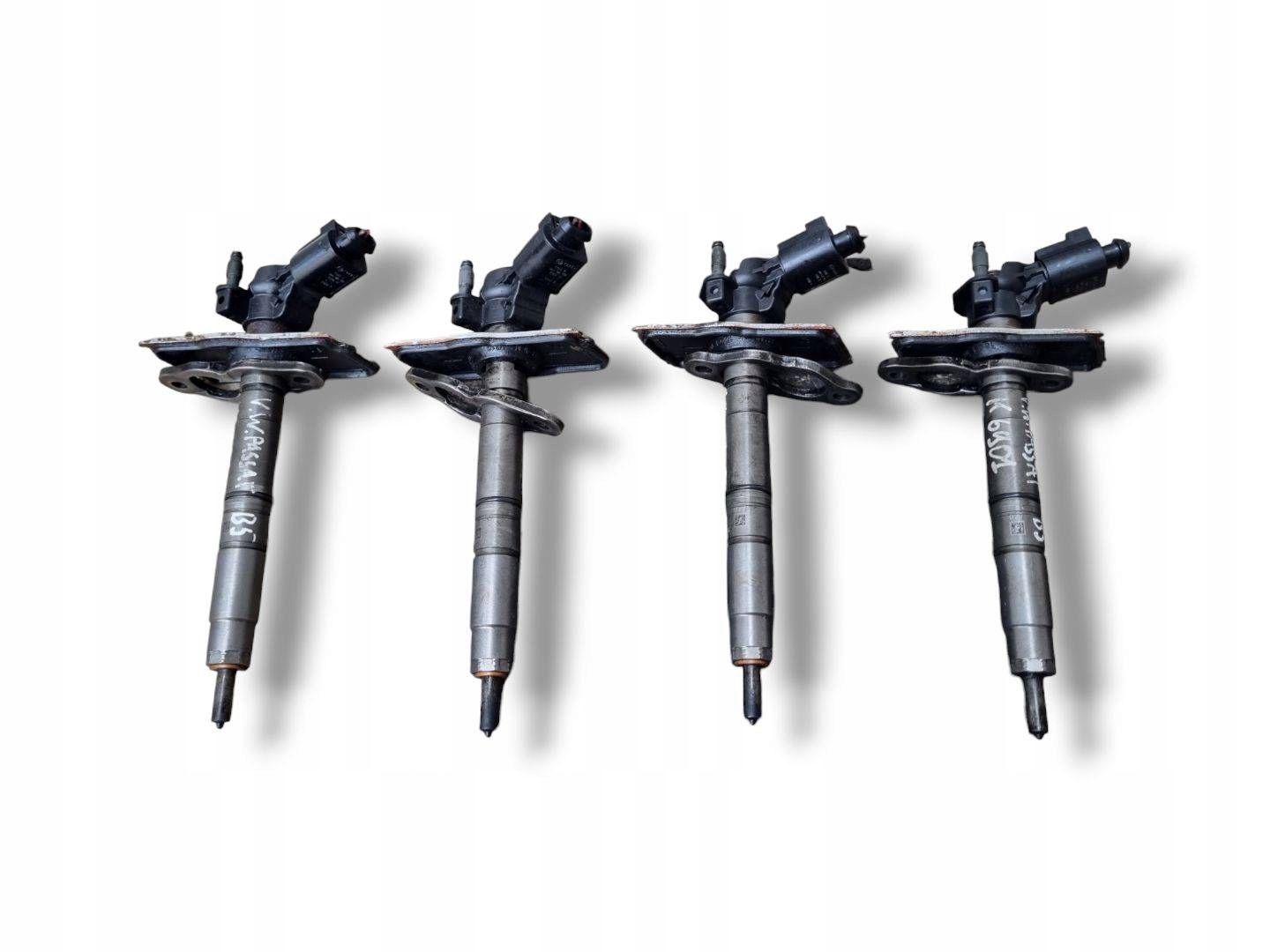injector Volkswagen Passat B6 2008 03L130277