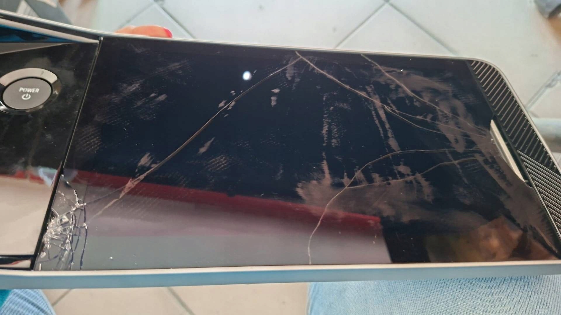 display Monitor Renault 4 681039946R damaged