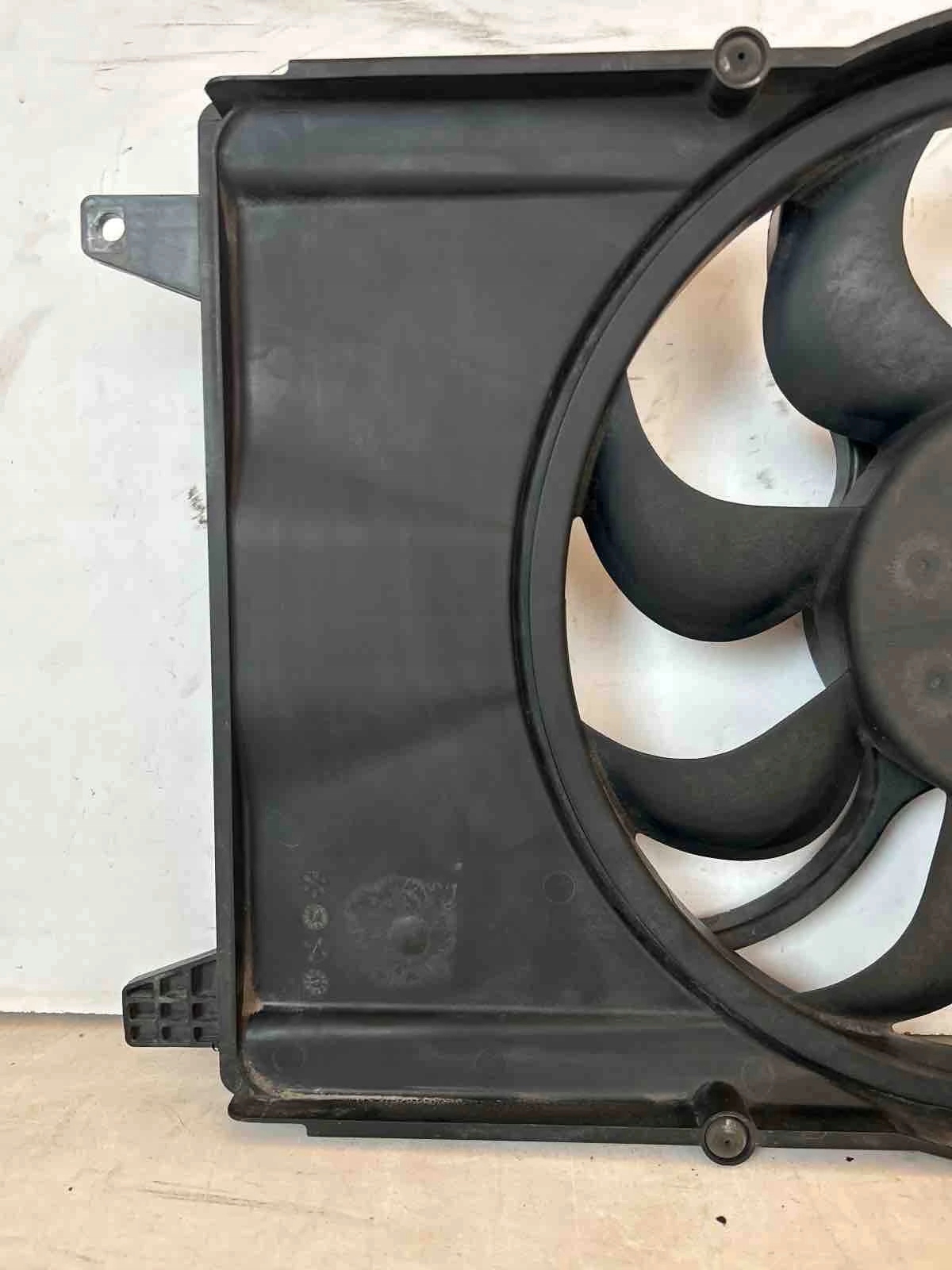 obal ventylátora ventilátor Opel Karl 1.0 B
