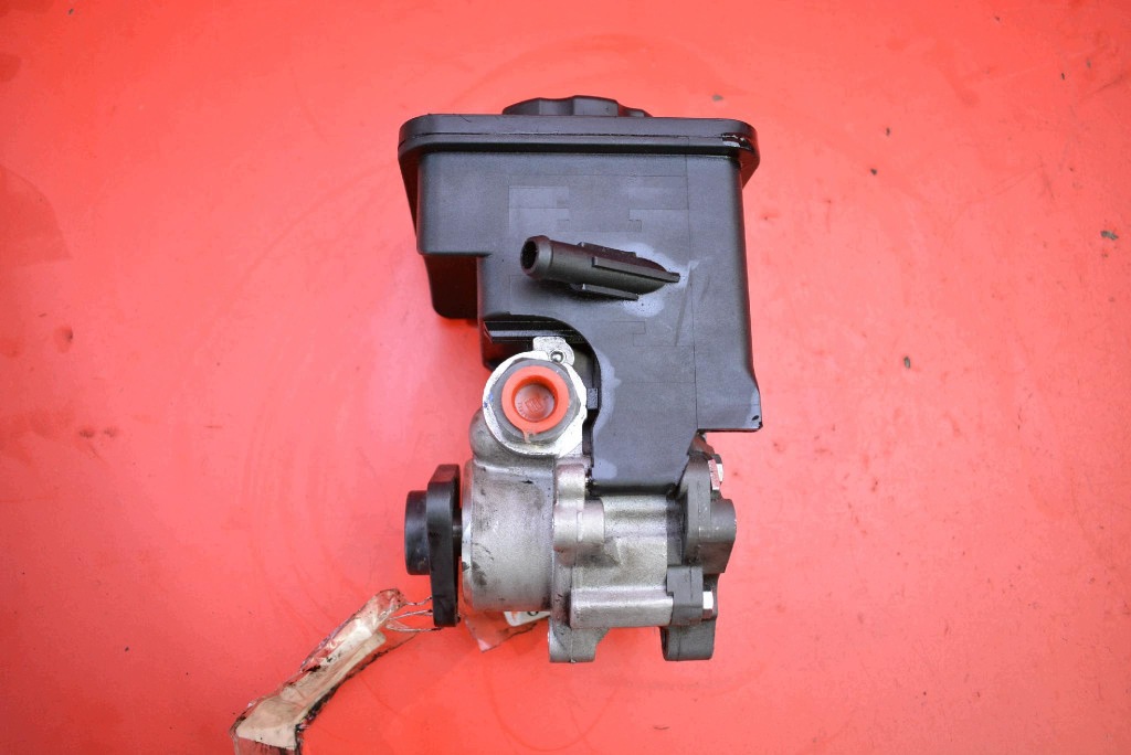 pompa servosterzo volante PP044 BMW E60 E61 2.5 D 177 KM 03-07
