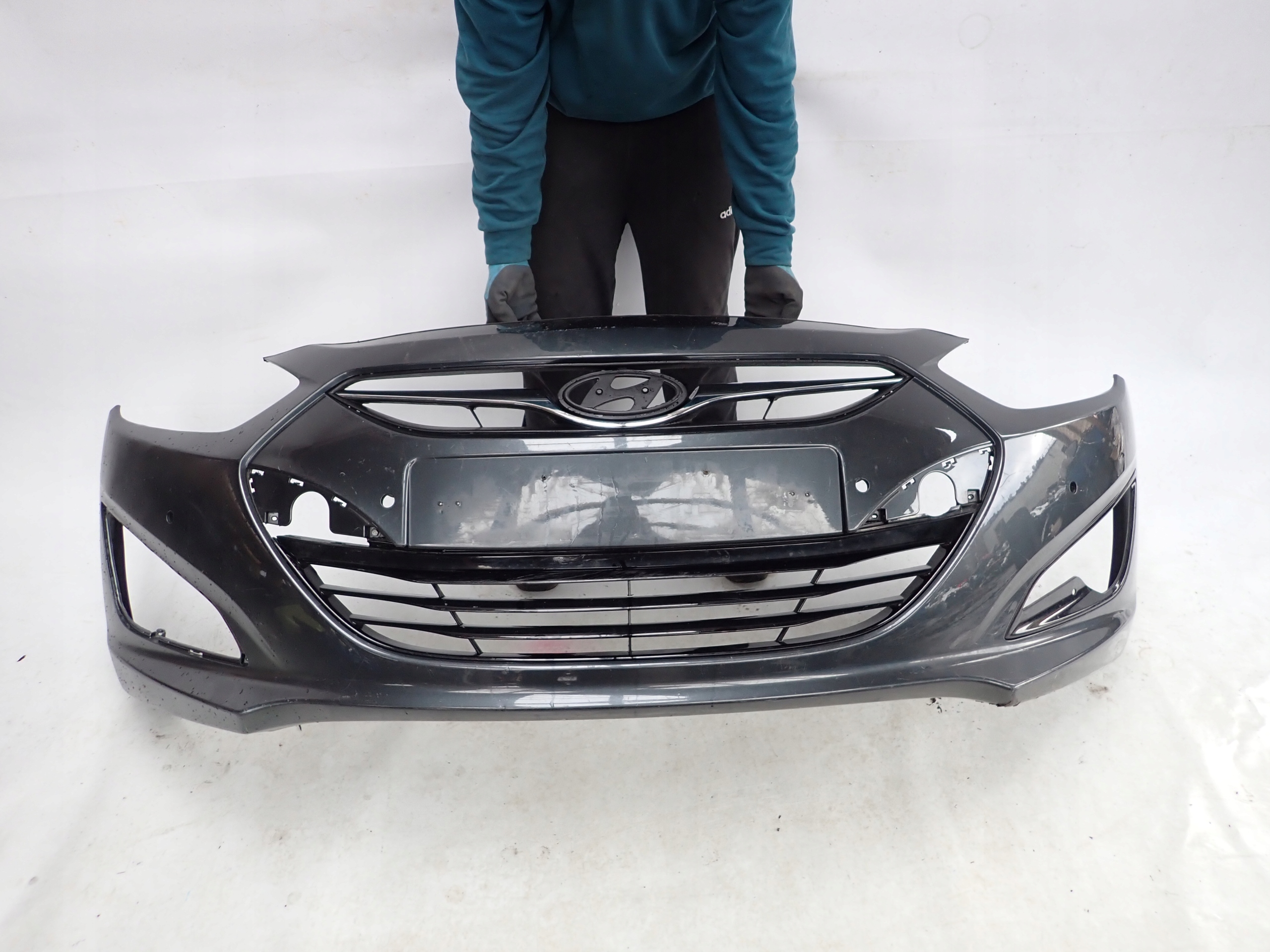 HYUNDAI I40 2011- Stoßstange vorne vorne PDC