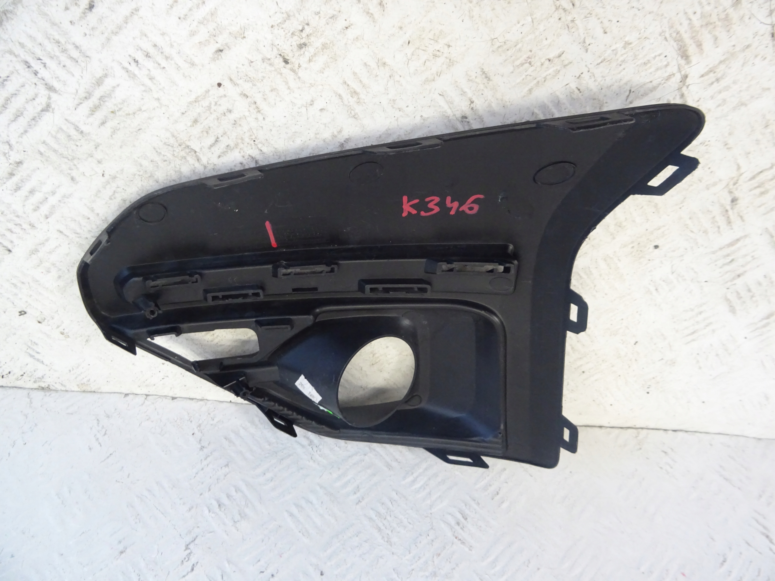 grid of a bumper front front right DACIA SANDERO III EABM261A29