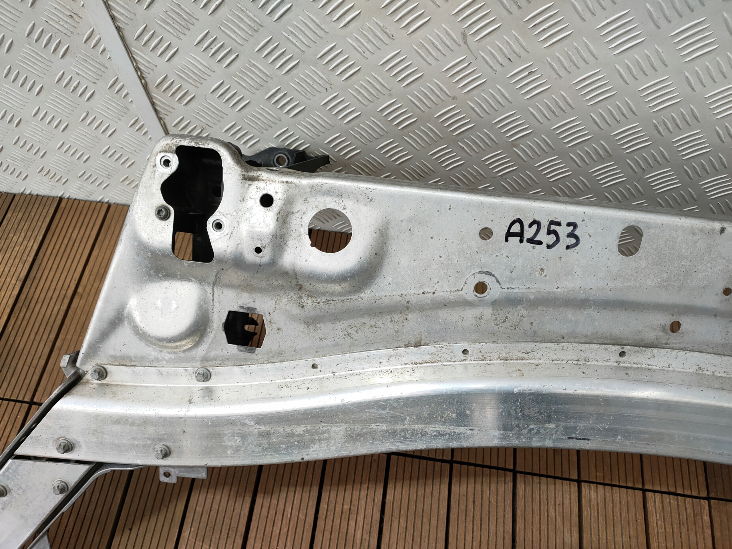 MERCEDES GLC W253 15- support panel for radiators upper pillar A2536260800 OE