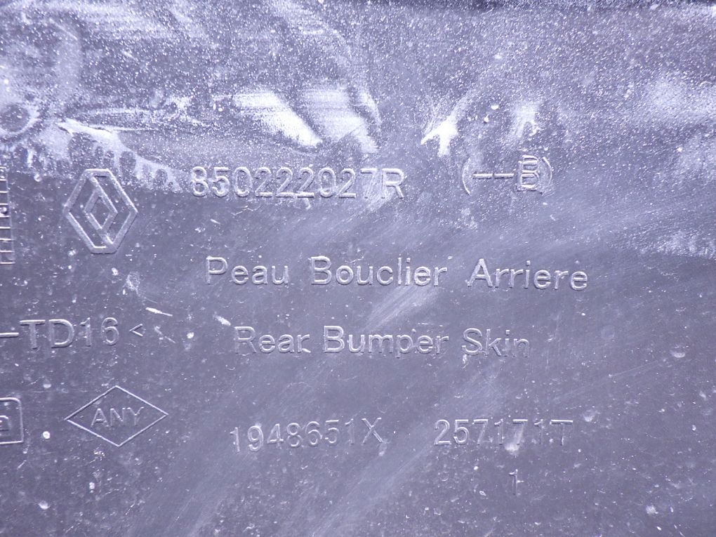 DACIA DUSTER 2 II 17- Stoßstange hinten