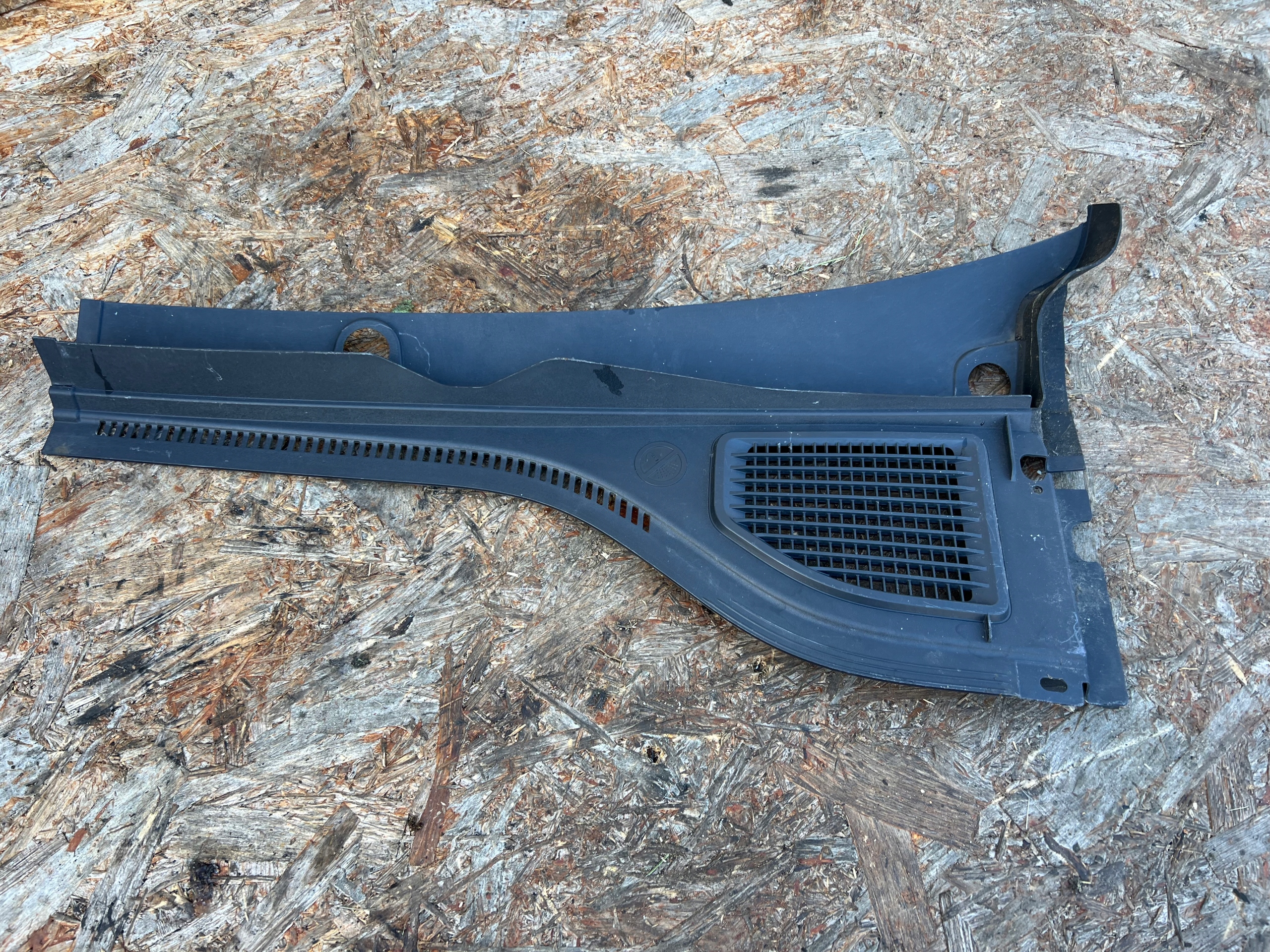 cover torpedo left VW GOLF VIII 8