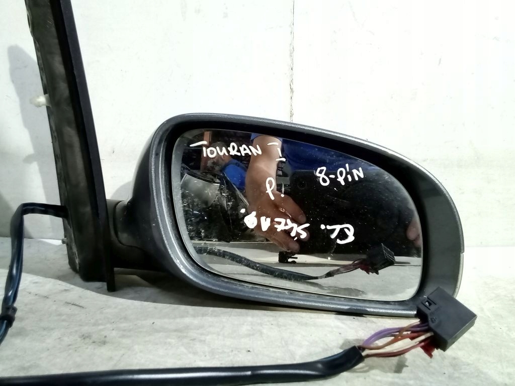 VW Touran and mirror right el. 8 PIN
