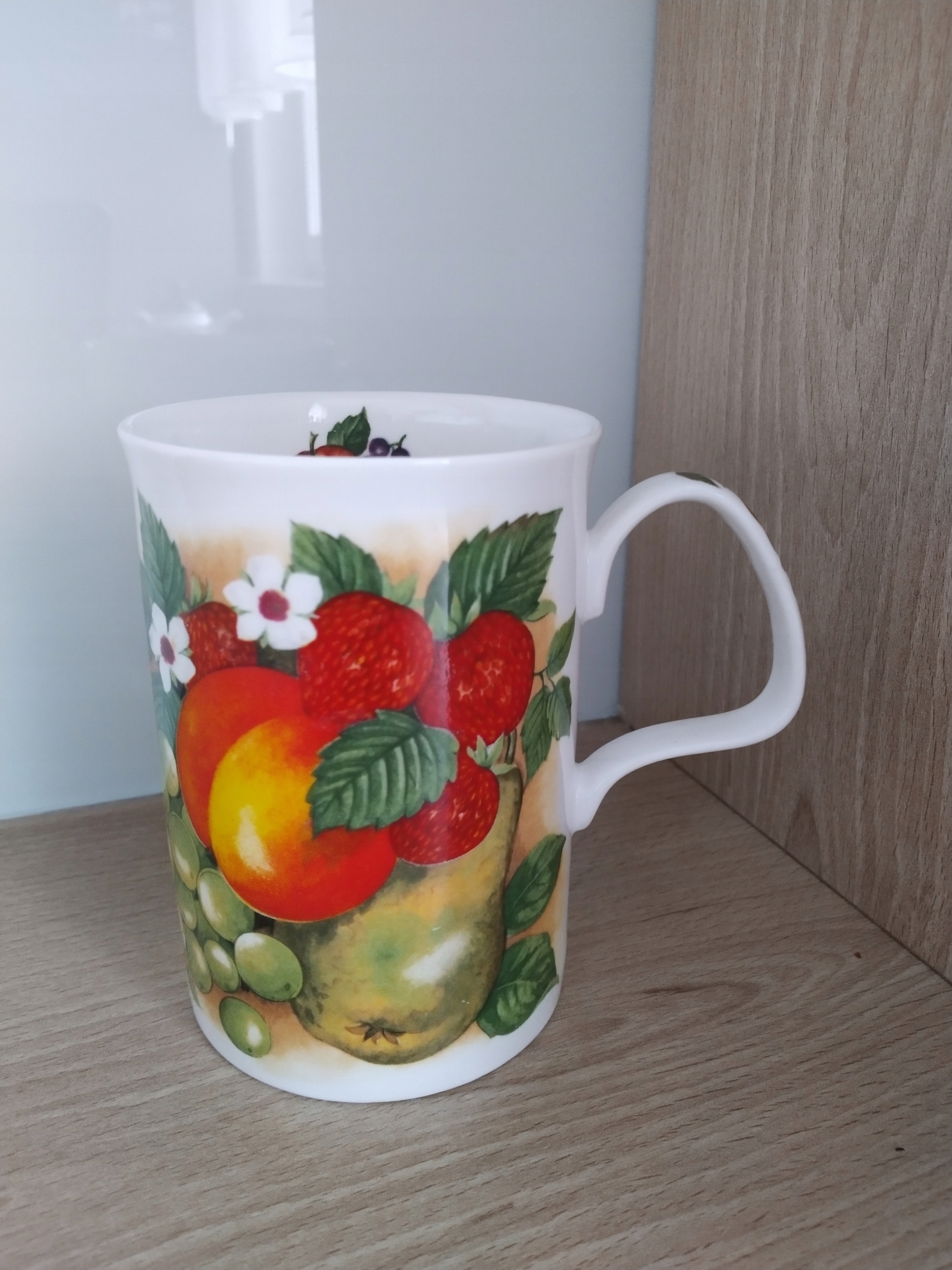 Kubek porcelana Roy Kirkham