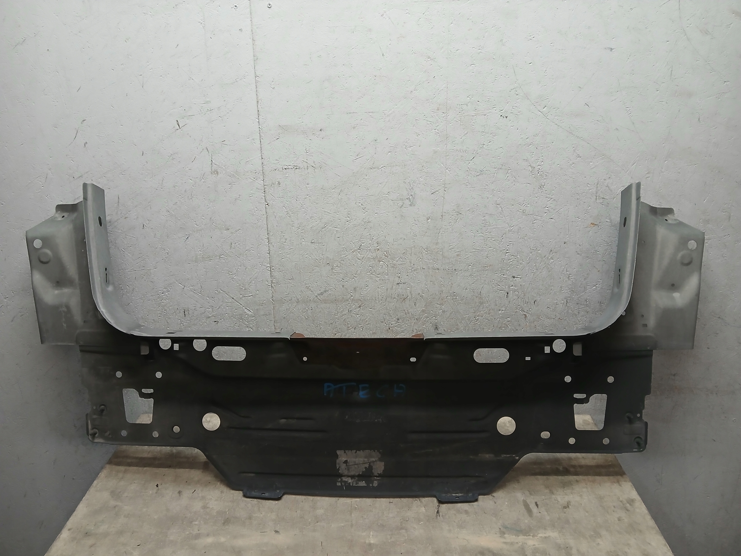 rear panel SEAT ATECA 575 575813323