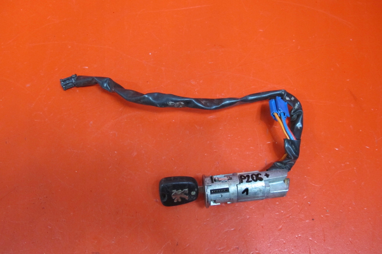PEUGEOT 206+ plus ignition key PILOT