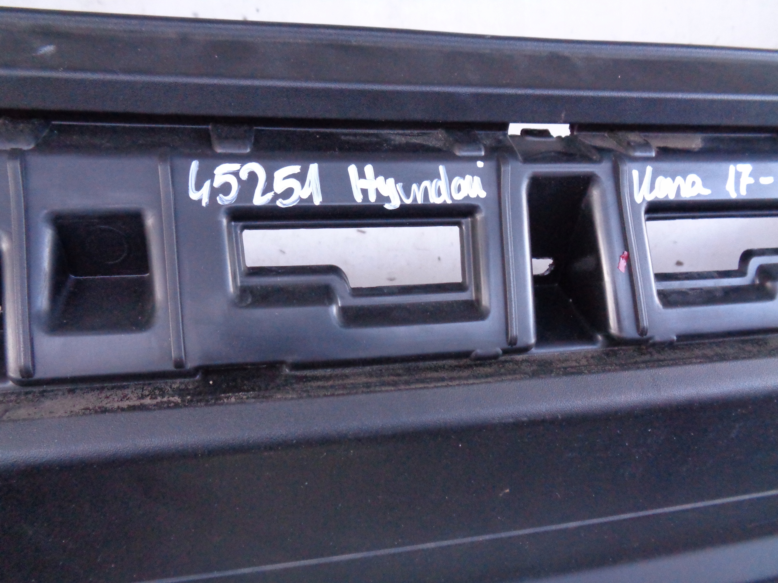 bumper rear HYUNDAI KONA 17- NR 45251