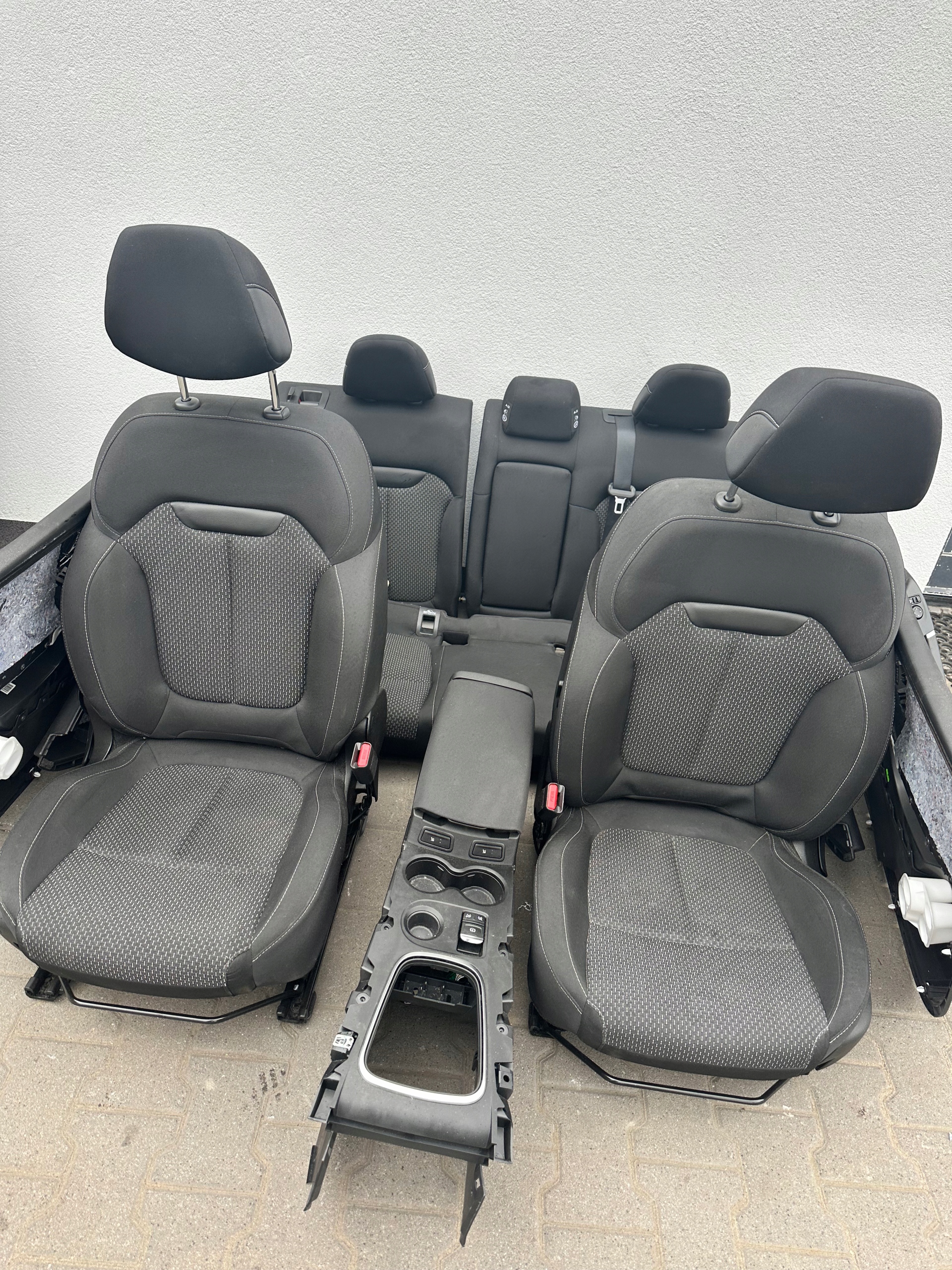 KADJAR FOTELE KOMPLET PODŁOKIETNIK TAPICERKI DRZWI GRZANE