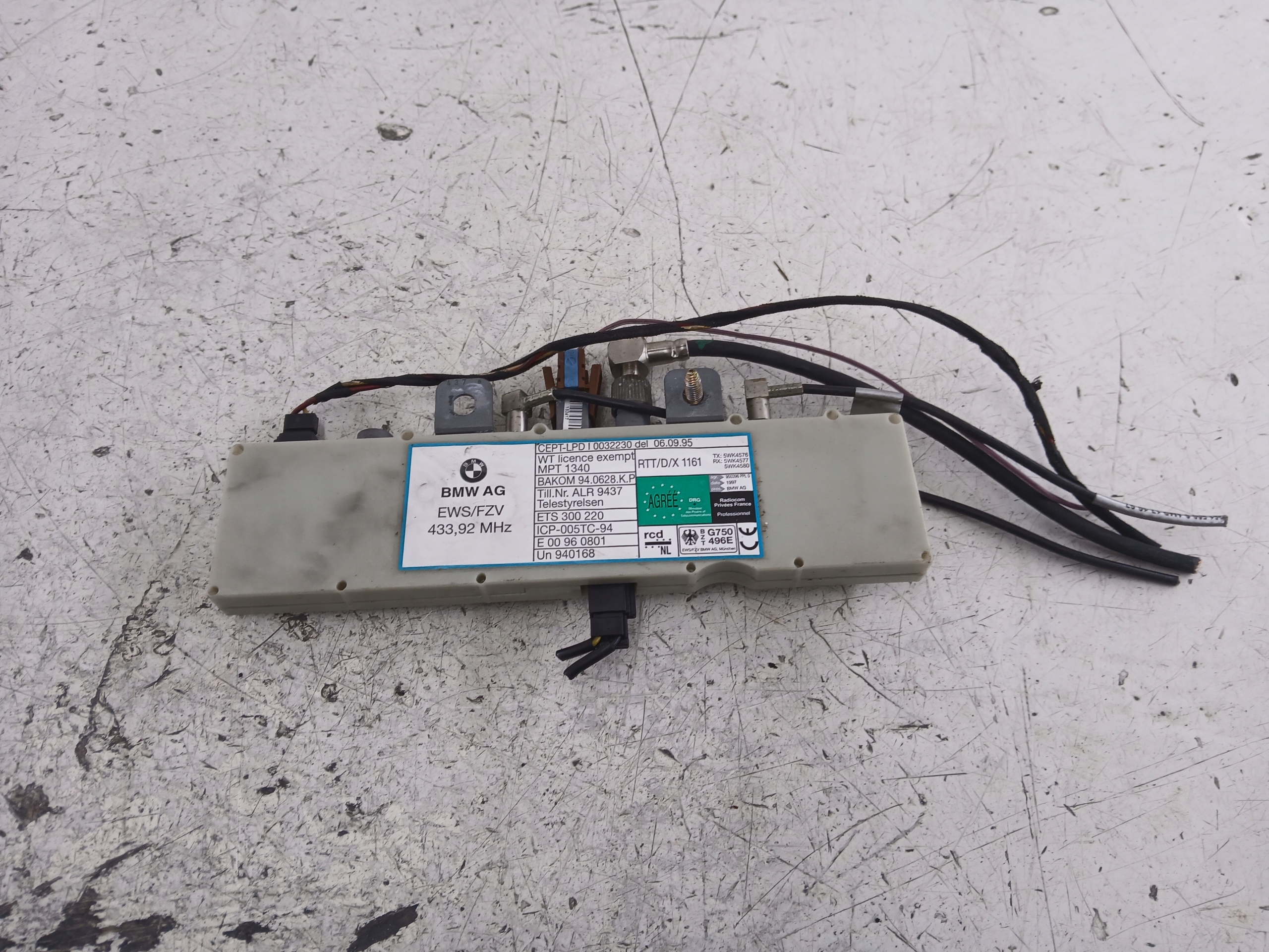 BMW E39 modul Verstärker ANTENY 8368879