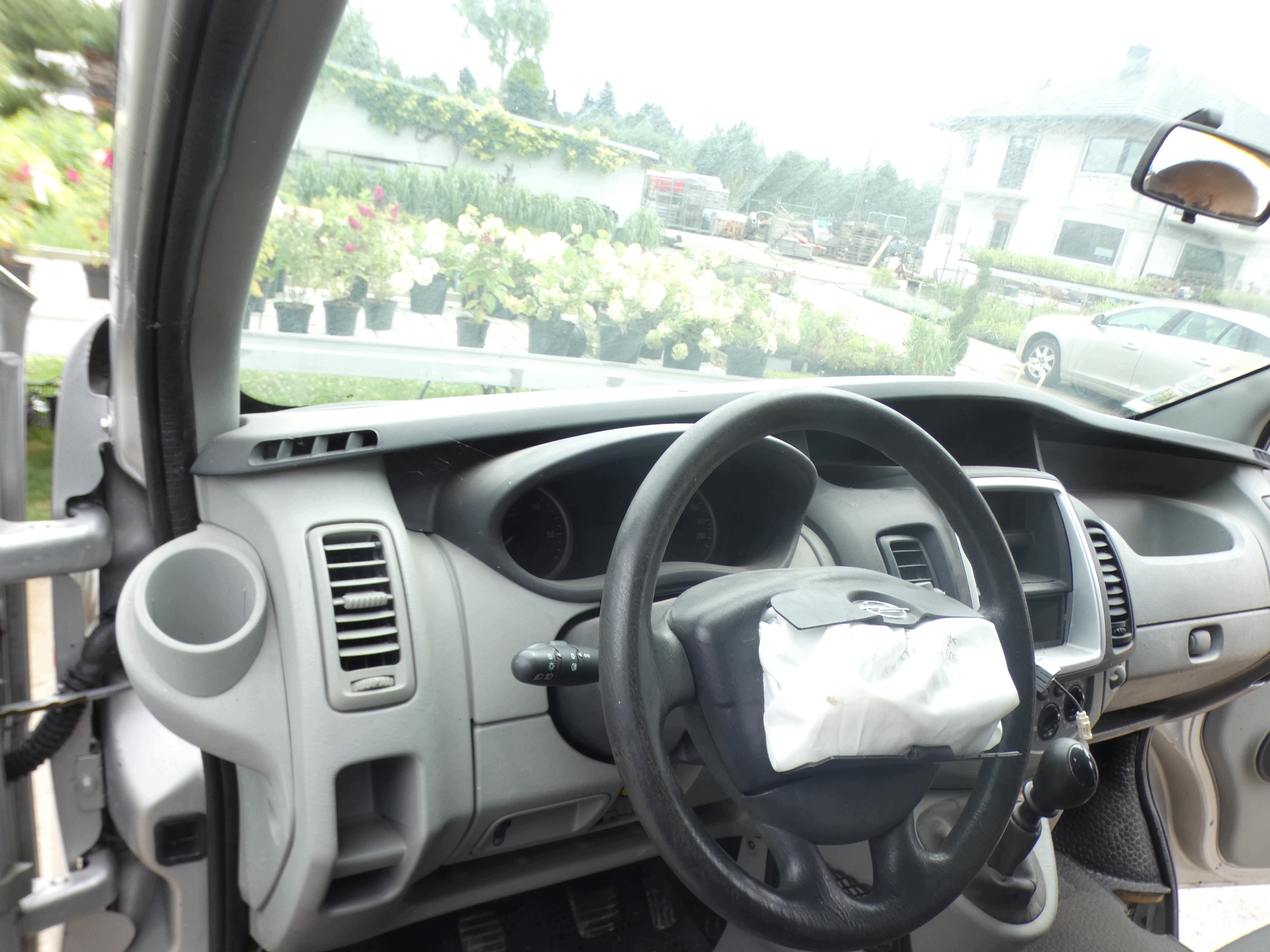 dashboard instrument panel RENAULT TRAFIC II EUROPA