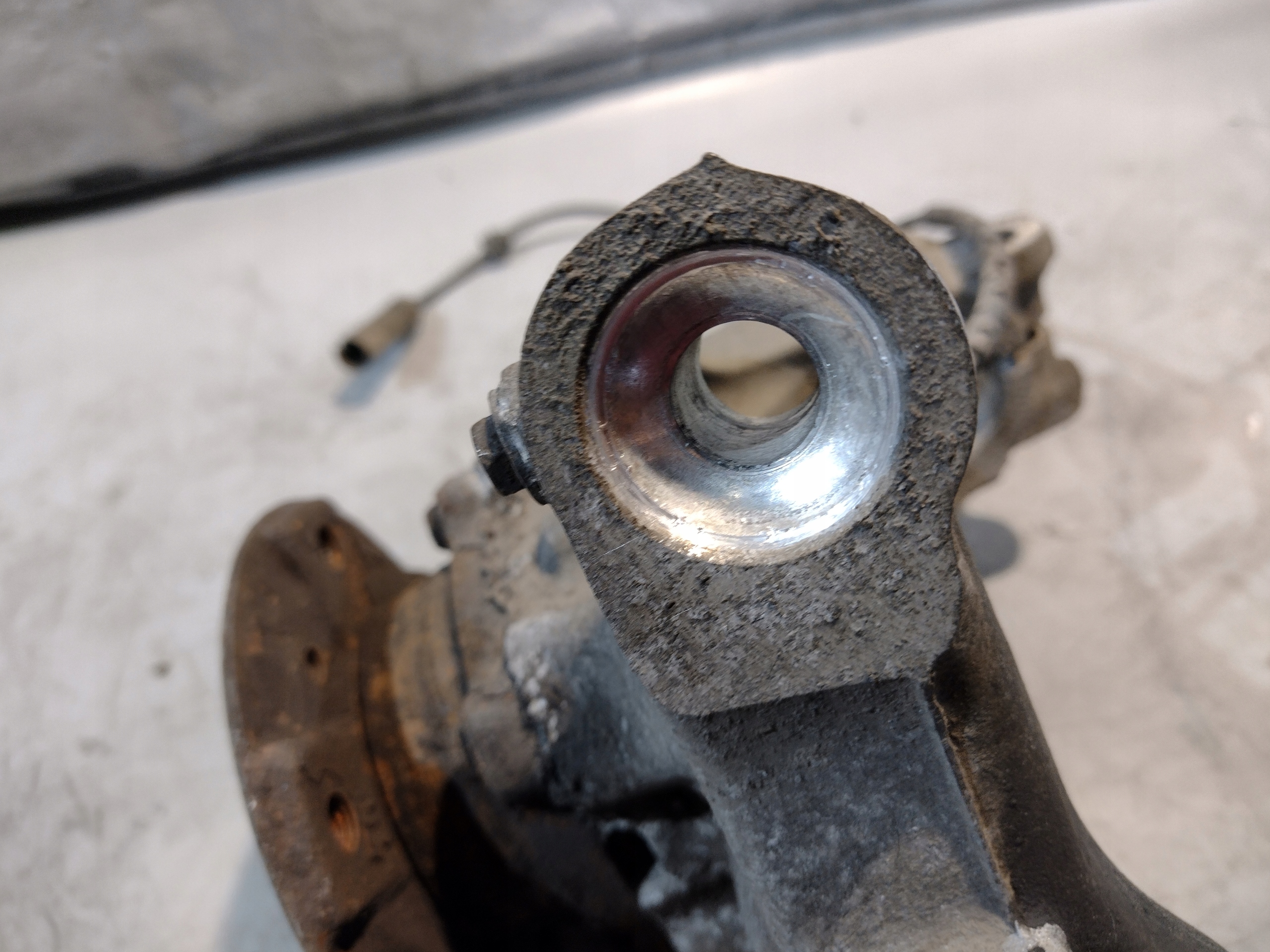 swing right front BMW E90 2,0D (M47) 6764444