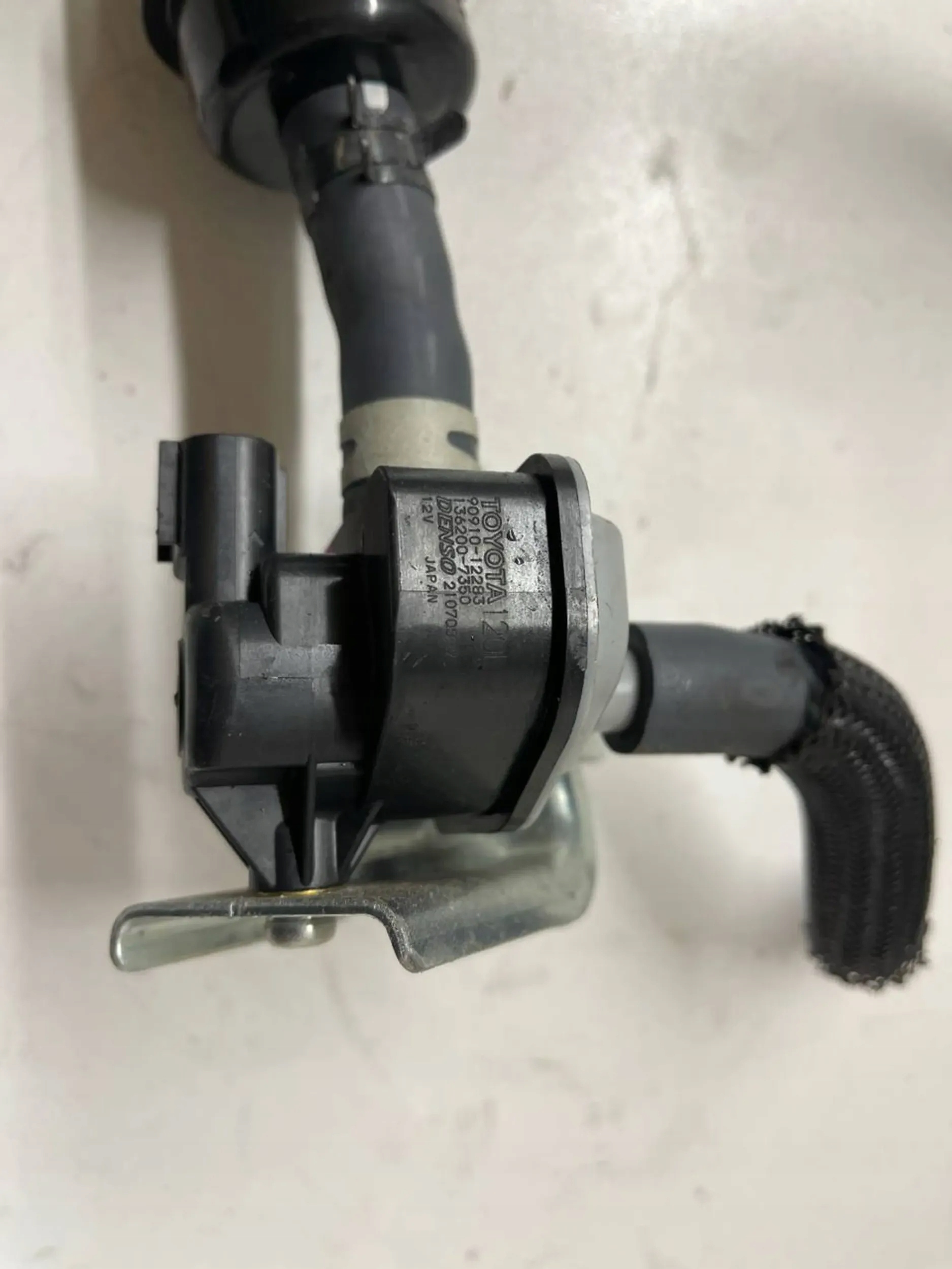 Lexus RX 450H 2021 Zawory Typ samochodu 4x4/SUV