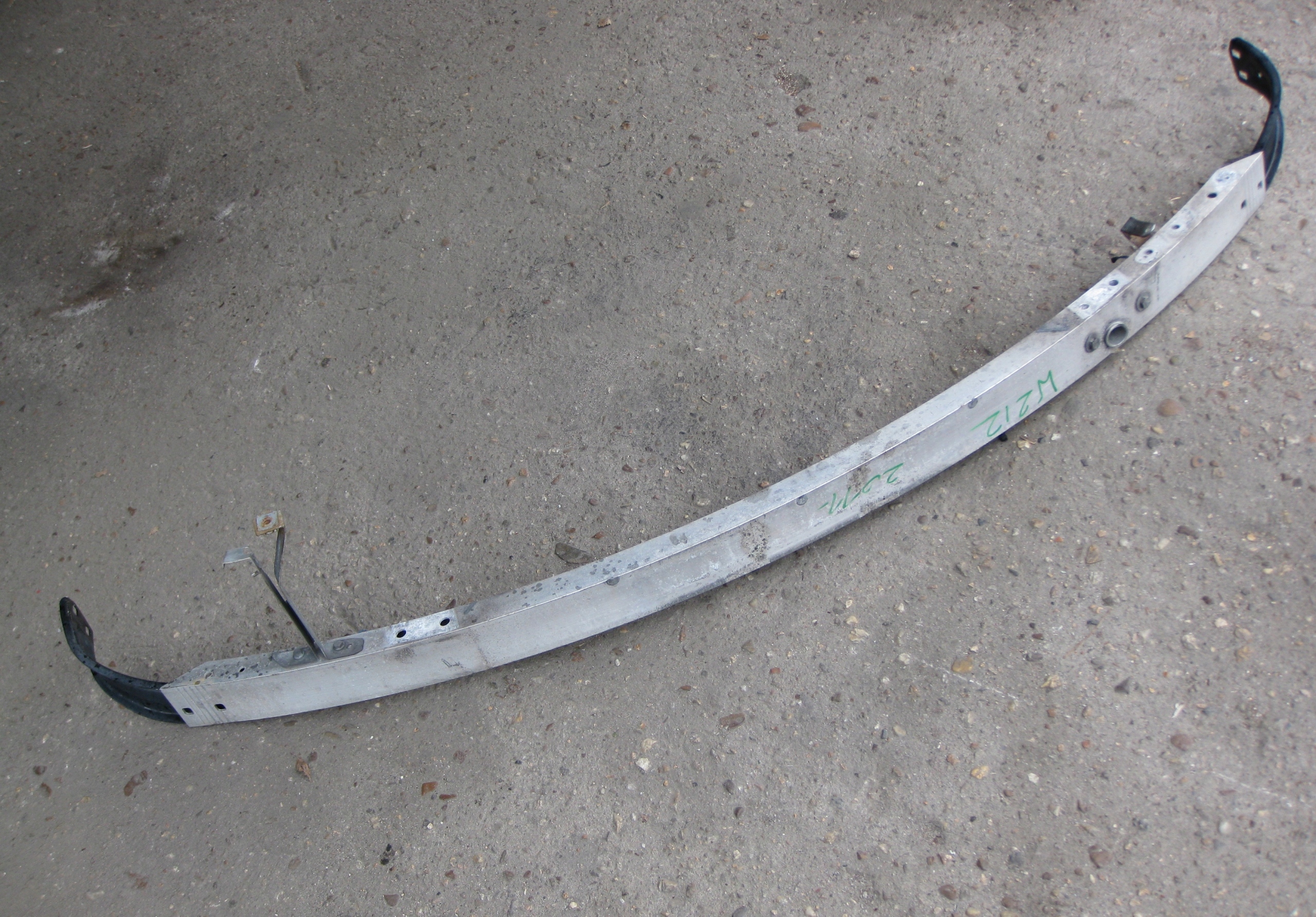 MERCEDES W212 E KLASA 11R bumper support front front A2126200230