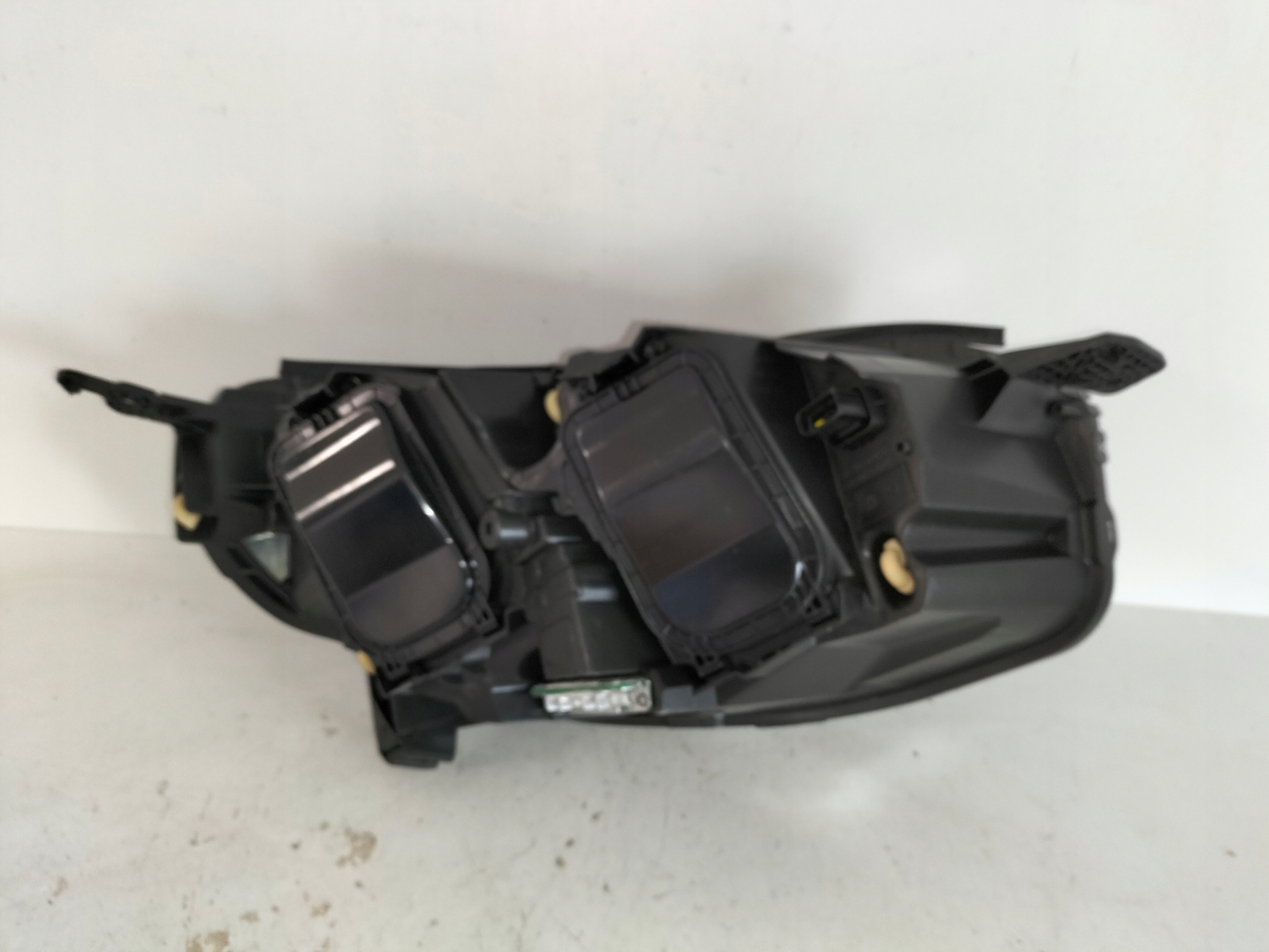 light front reflektor left OPEL ZAFIRA D 19- VIVARO C 19- XENON