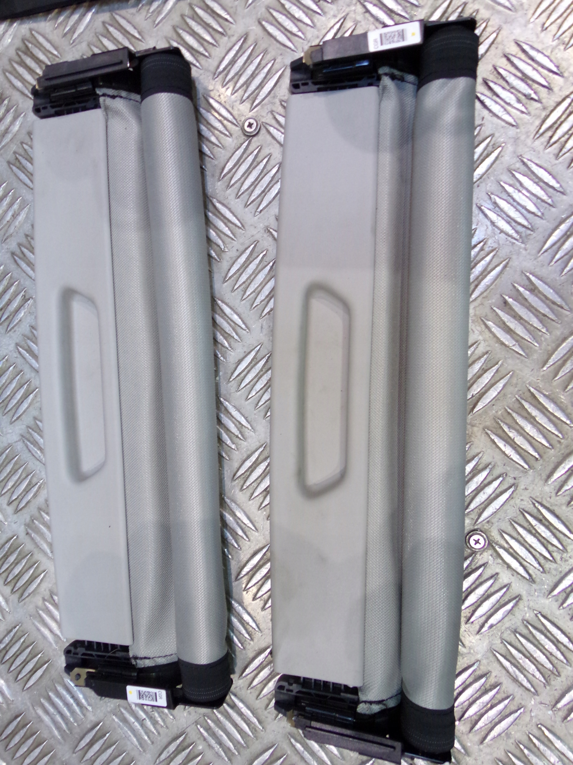 7393507 7361008 - BMW i3 жалюзи люк передний задний