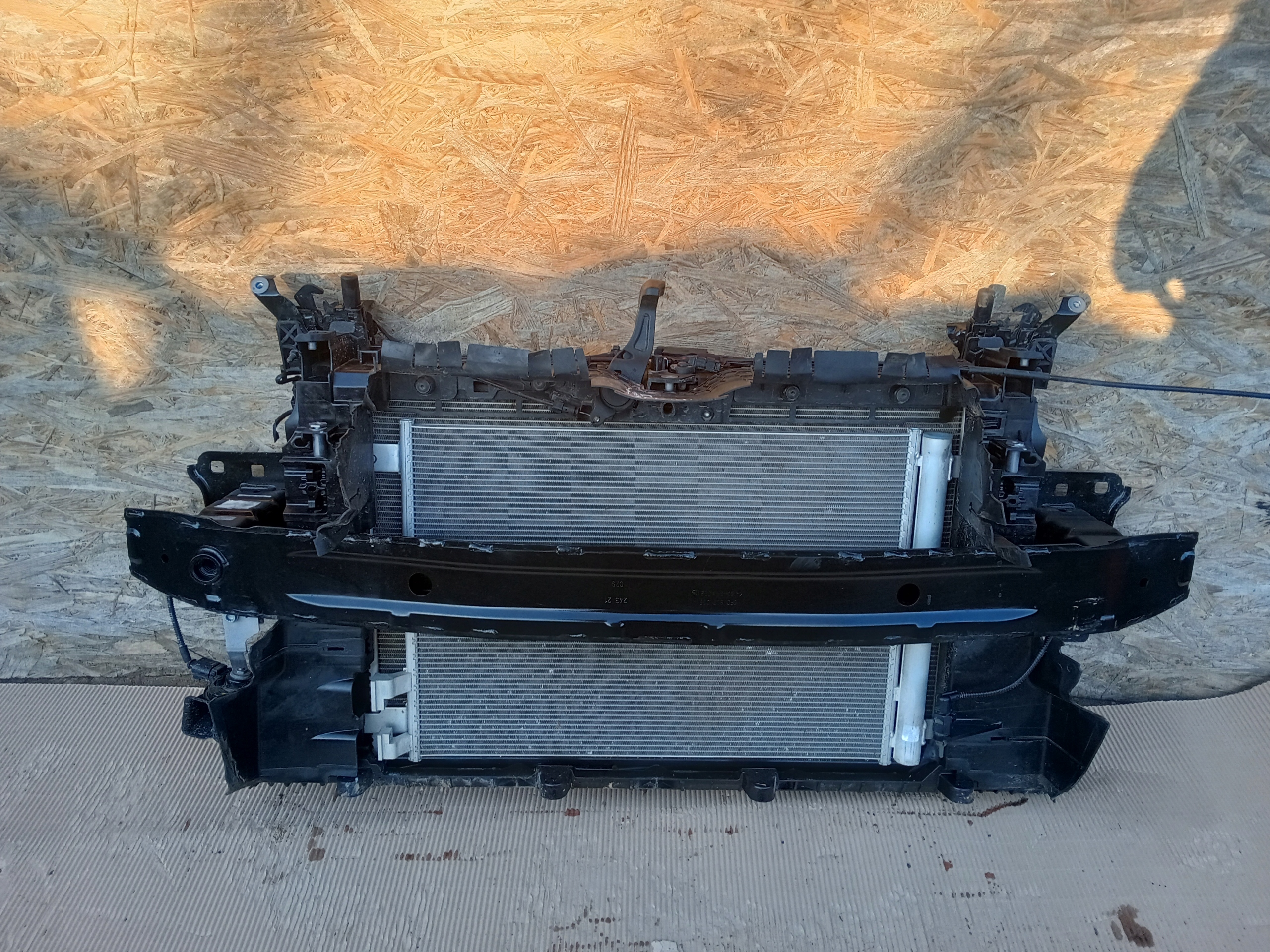 SEAT ARONA LIFT 21- PAS PRZEDNI CHŁODNICE BELKA