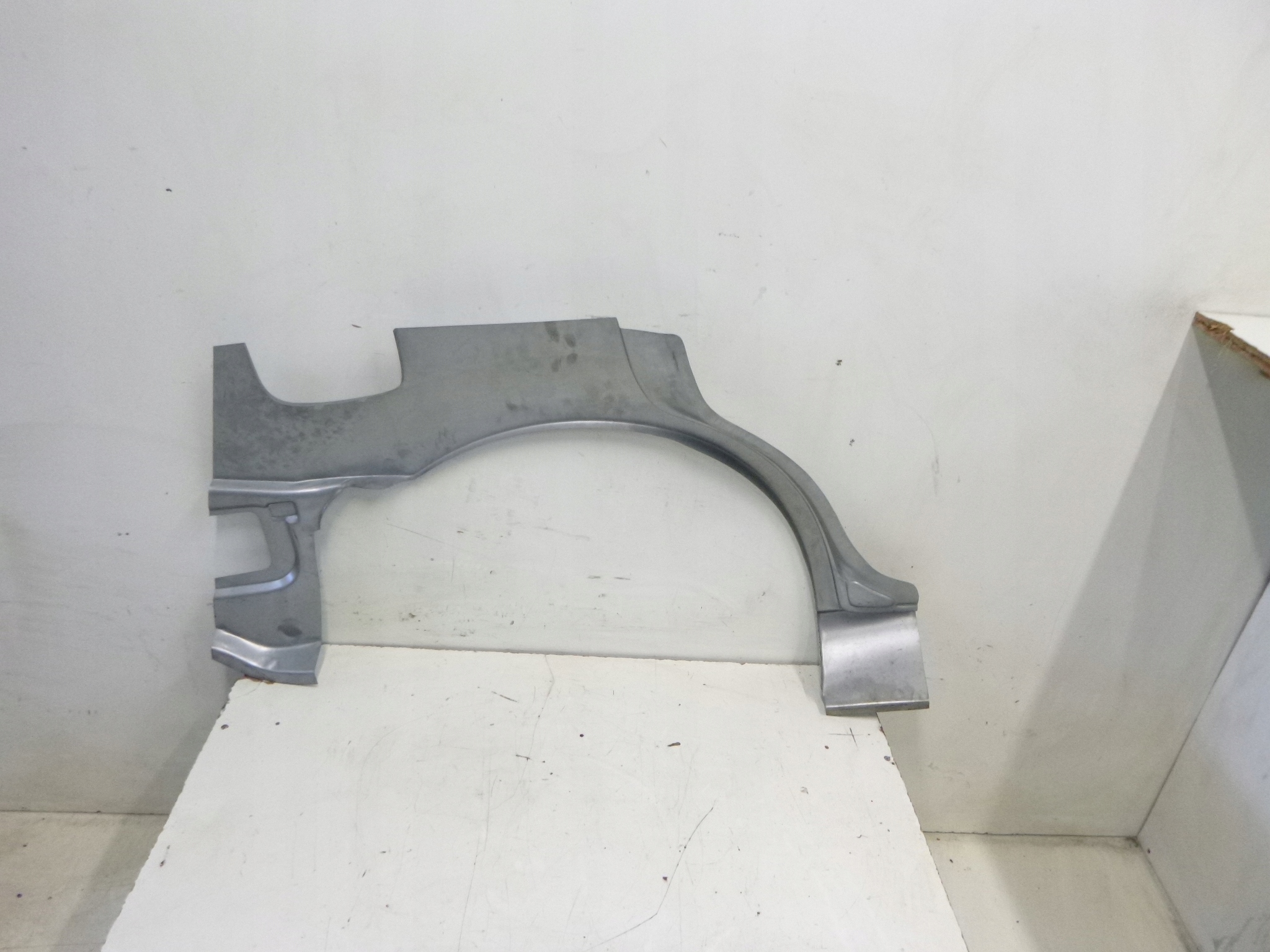 fender Reperaturka rear left Mazda Premacy 2005r.
