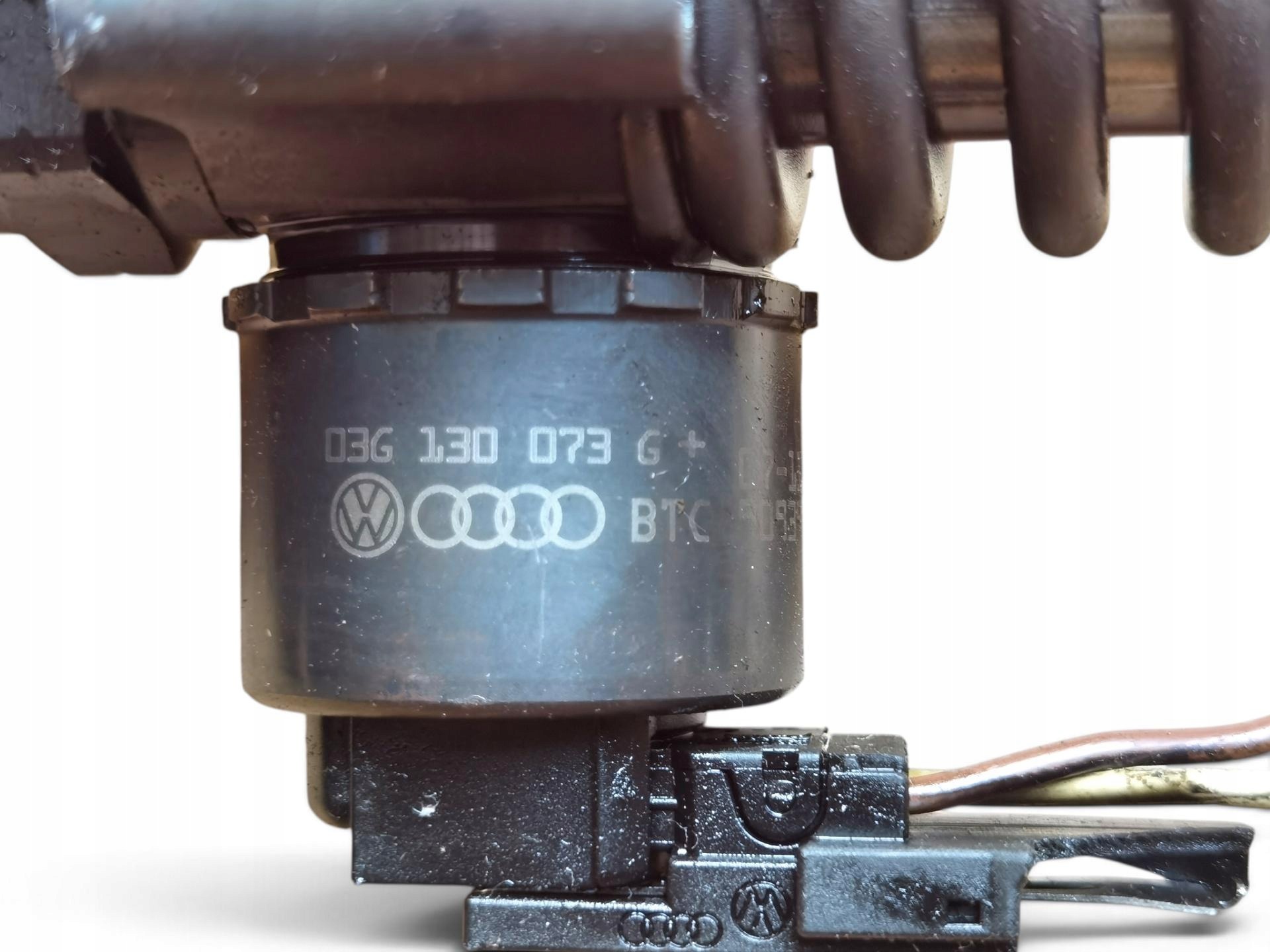 injector Volkswagen Touran facelift 2007 03G130073G