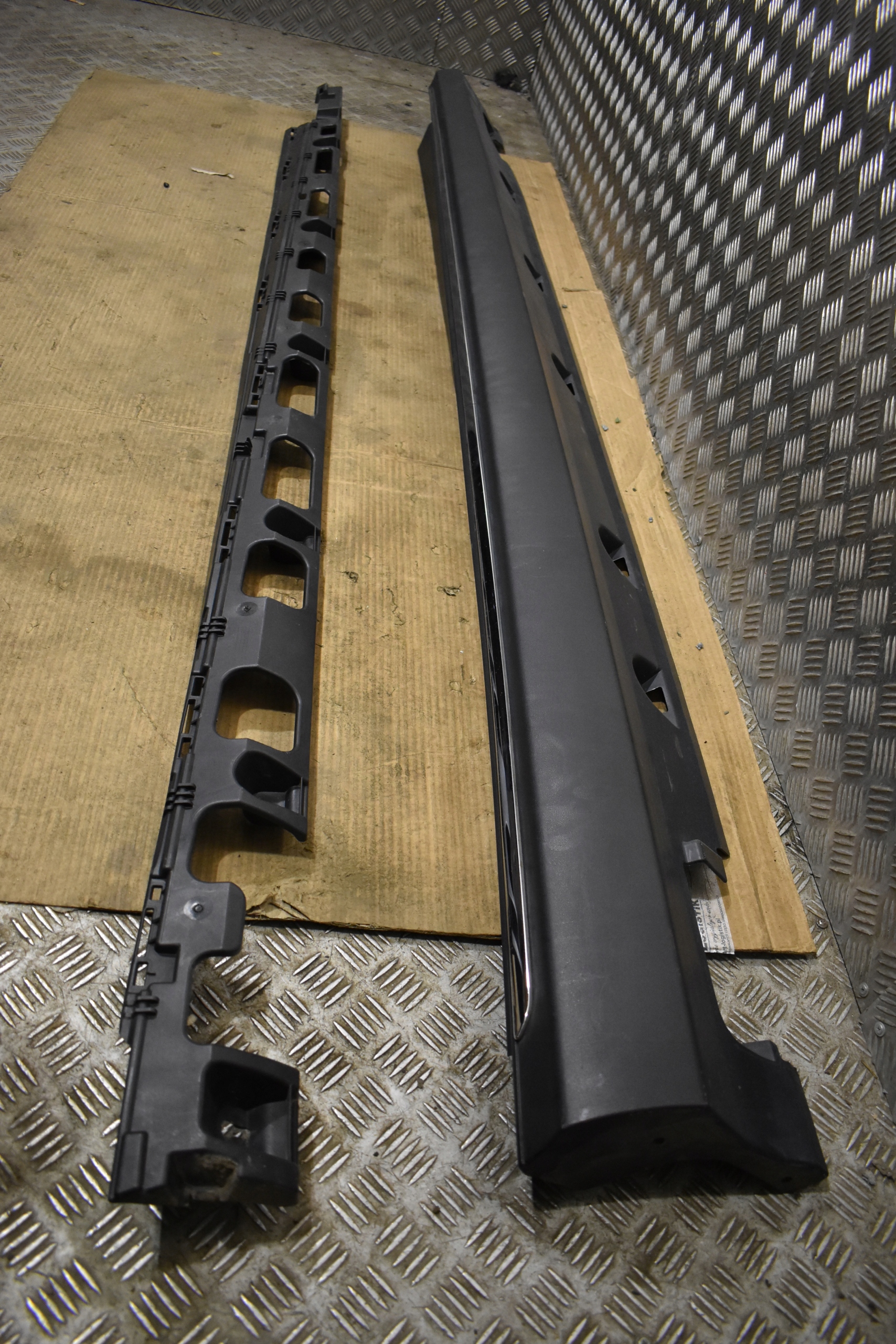 IDEALNA moulding threshold right rail MERCEDES GL W166 1