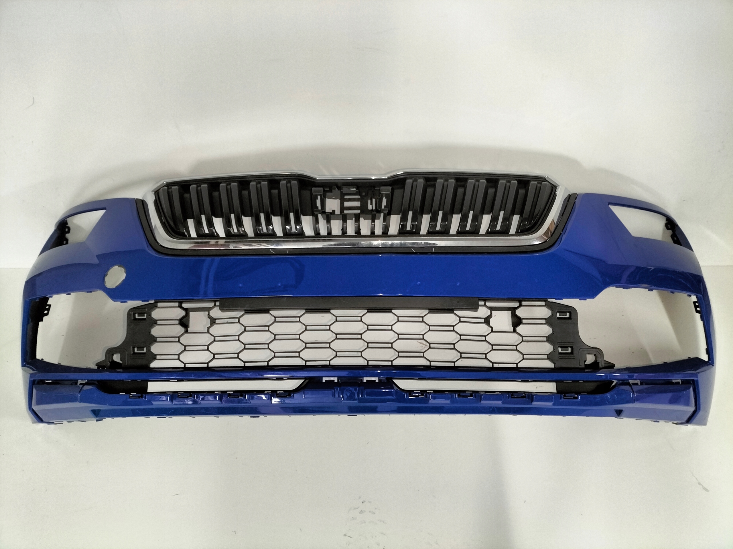 Frontstoßstange vorne SKODA KAMIQ 19