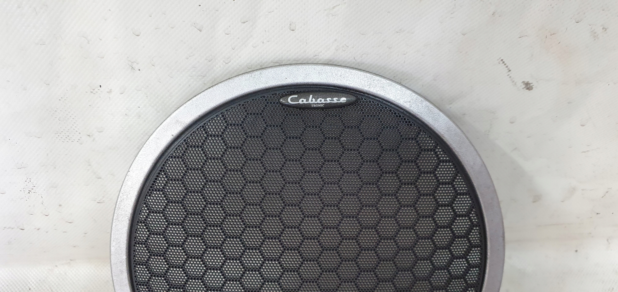 KRATKA GŁOŚNIKA OSŁONA RENAULT ESPACE IV CABASSE Producent części Renault OE