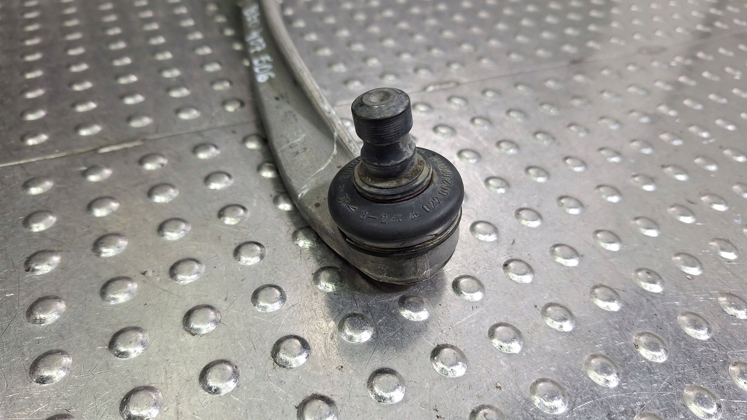 arm right front upper original 8E0407506A AUDI A4 B6 B7 A6 C5 SEAT EXEO