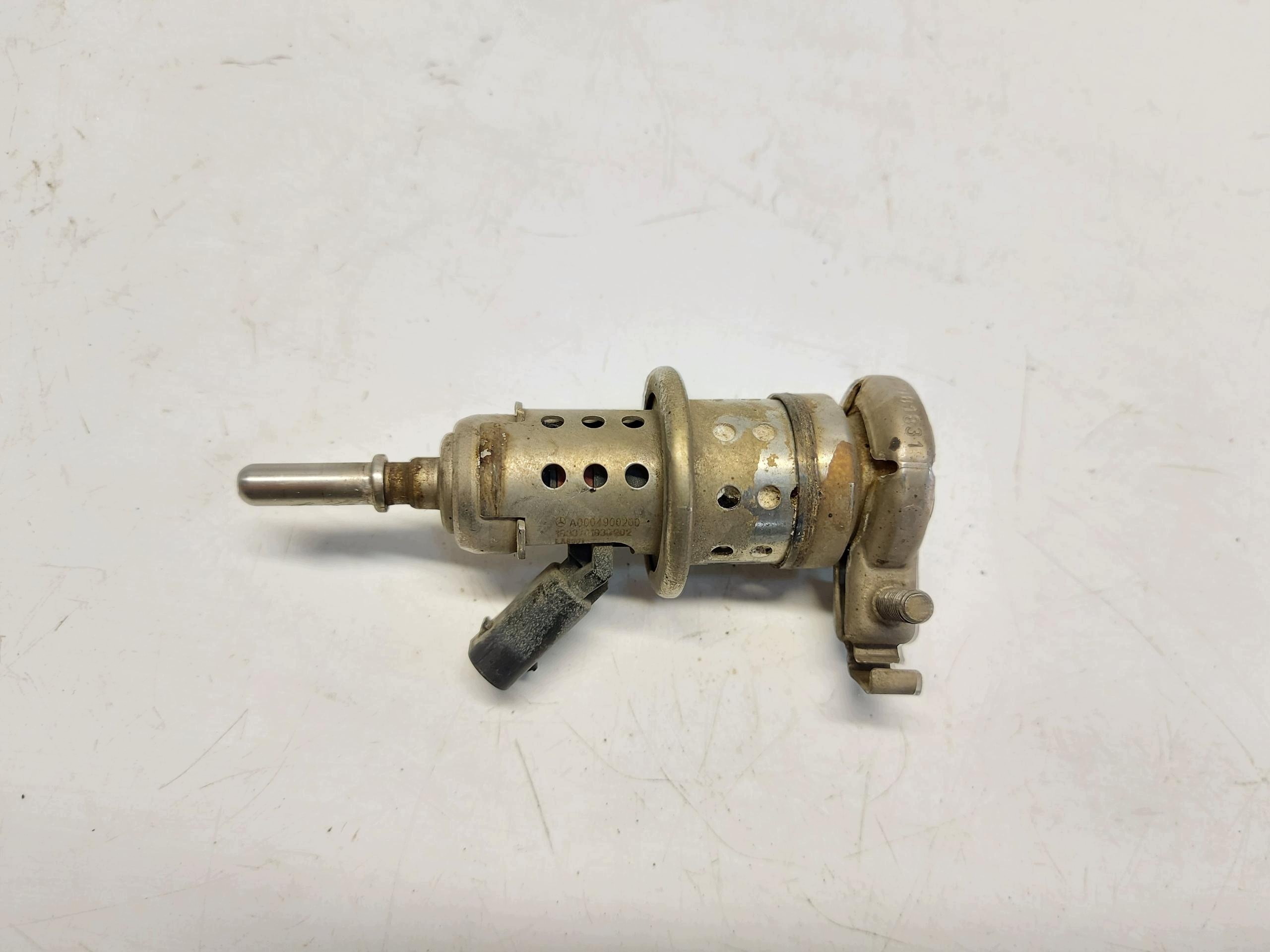 Mercedes Sprinter w907 2020, 2.1 CDI injector AdBlue A0004900200