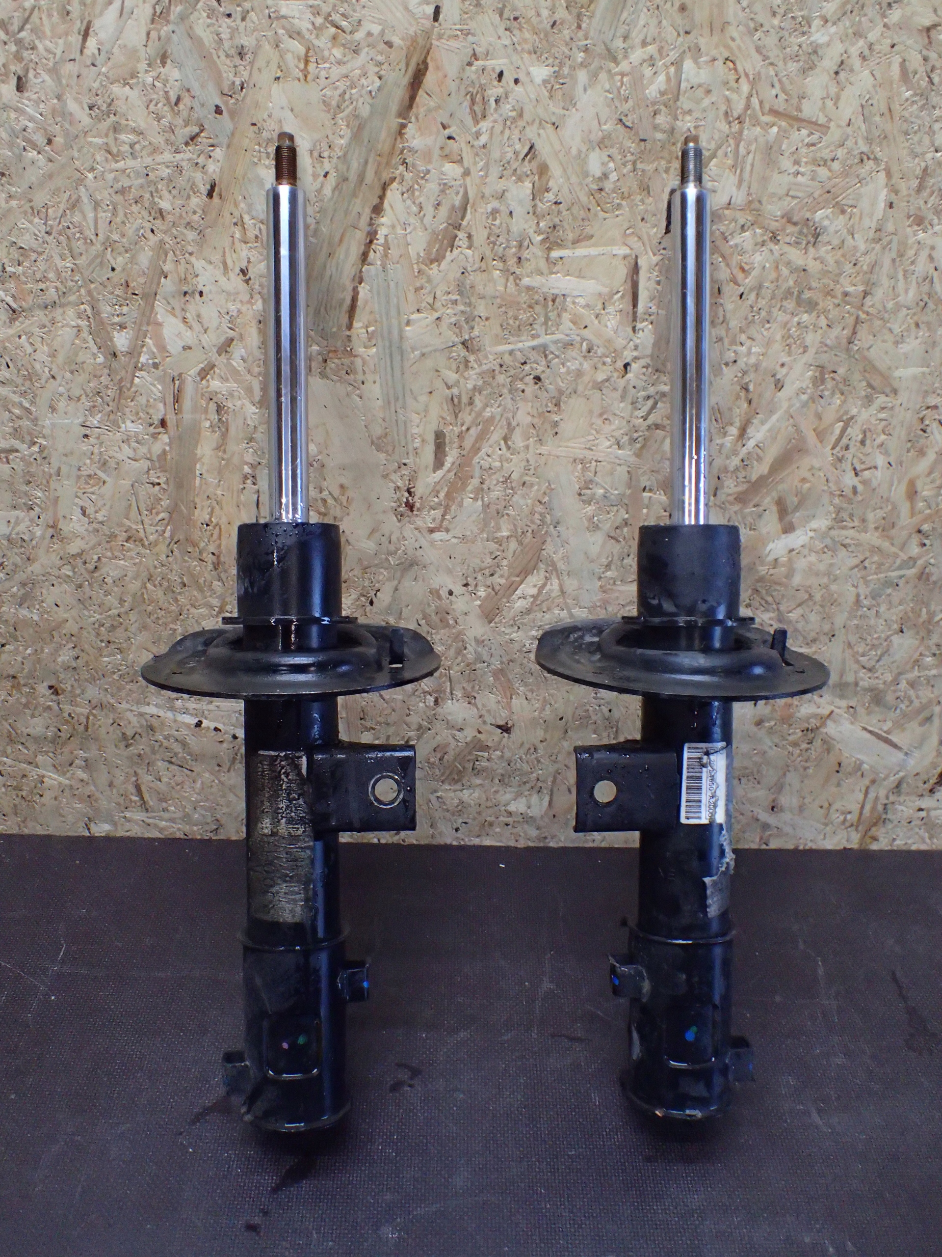 SHOCK ABSORBER RIGHT FRONT KIA CEED HYUNDAI I30 13