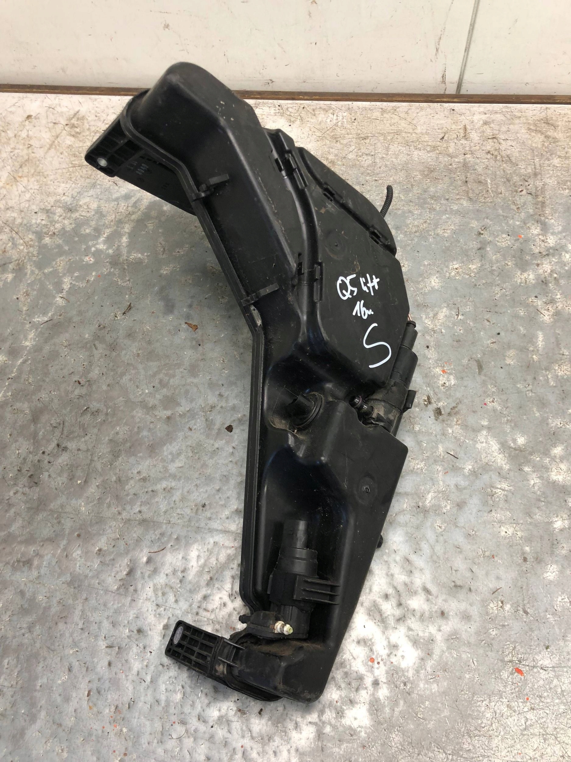 бачок омывателя Audi Q5 РЕСТАЙЛИНГ 8R0955453D