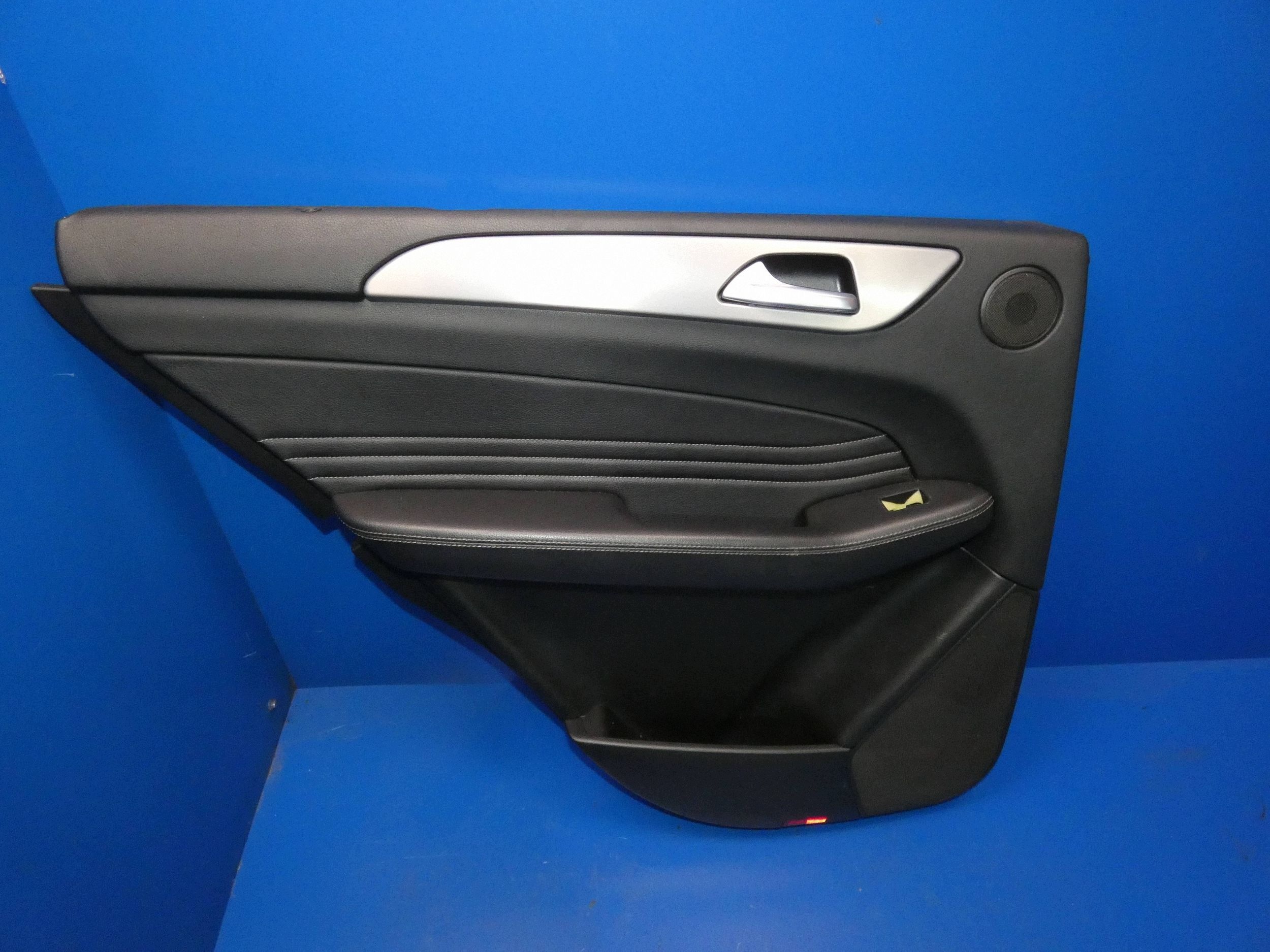 MERCEDES ML W166 AMG side upholstery door left rear part