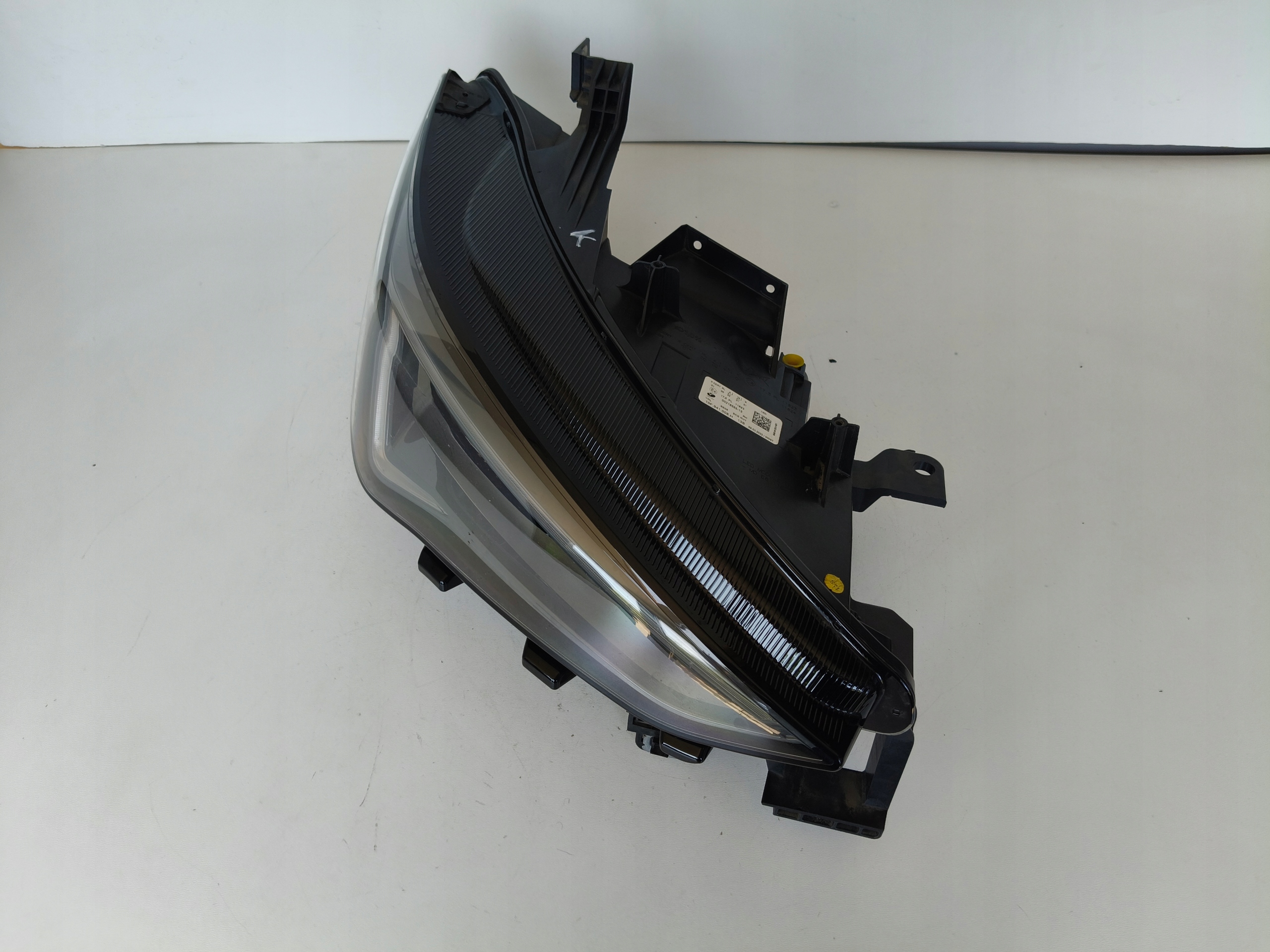 light right REFLEKTOR SEAT CUPRA BORN 10E 21- FULL LED