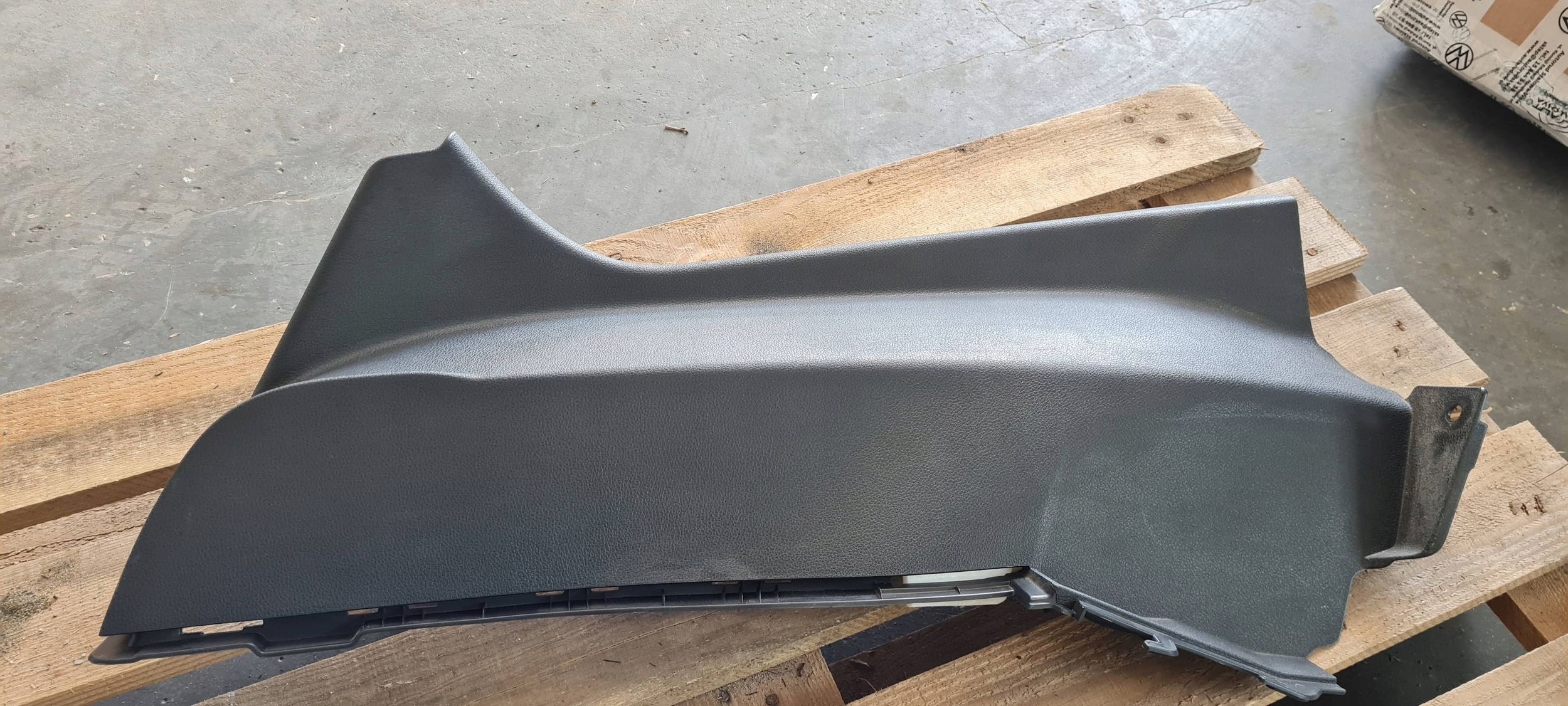 Q3 83A cover upper seat rear part cap left rear part 83A867767