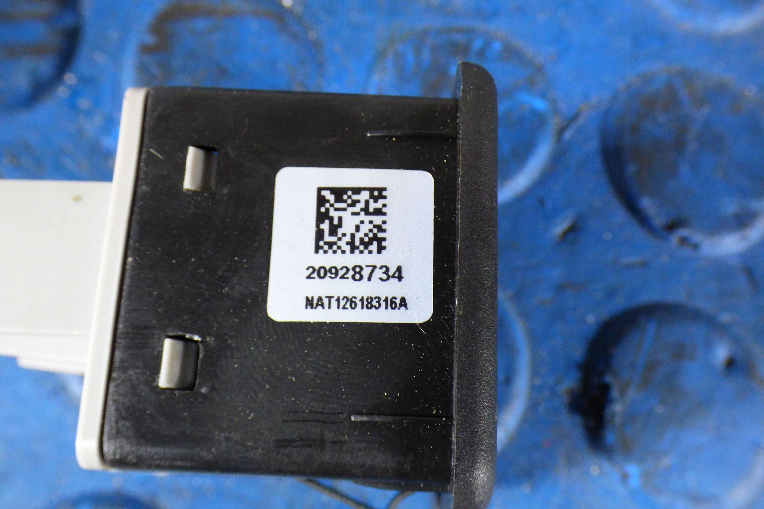 Opel Corsa E Adapter, Stecker USB 20928734 st.BDB