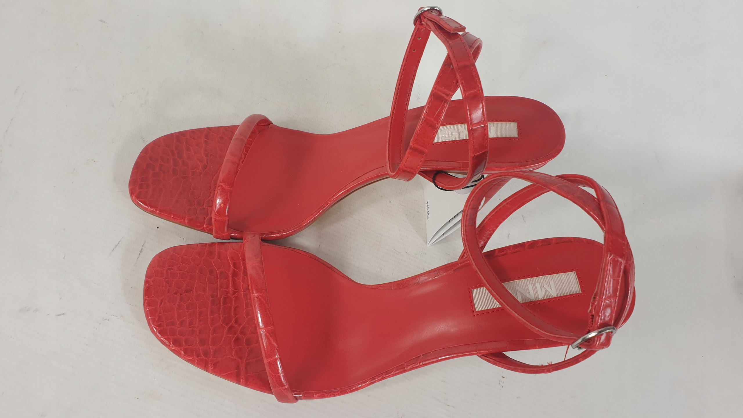 Mango Dámské Sandály s podpatkem R 41