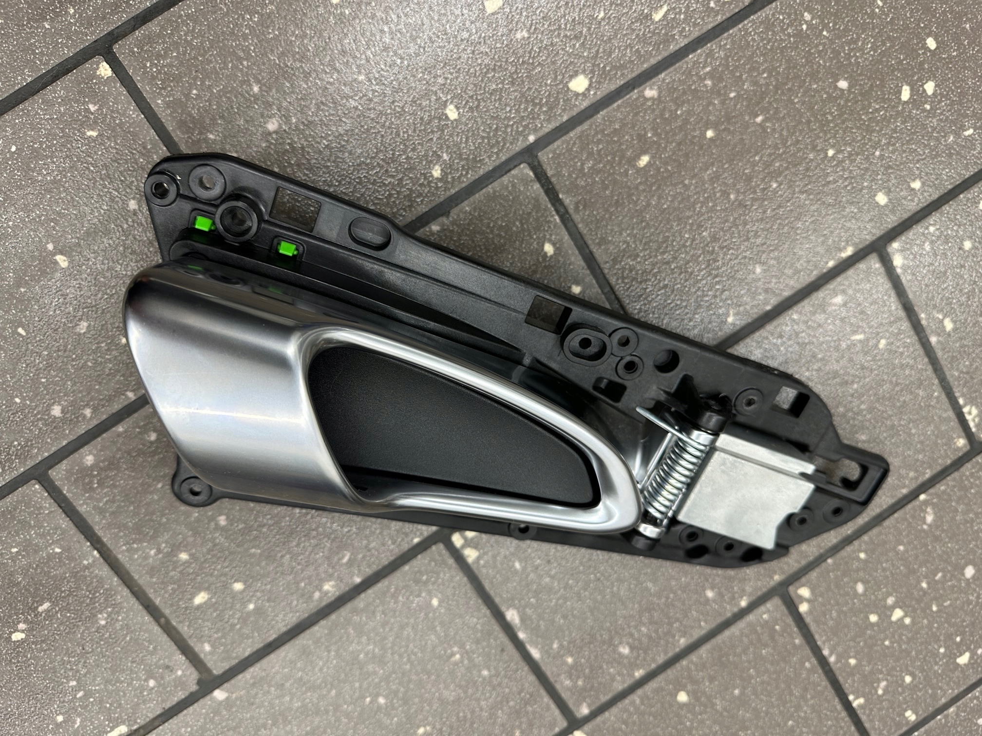 99155552202 - РУЧКА ПРАВОЙ ДВЕРИ PORSCHE 982 CAYMAN BOXSTER 718