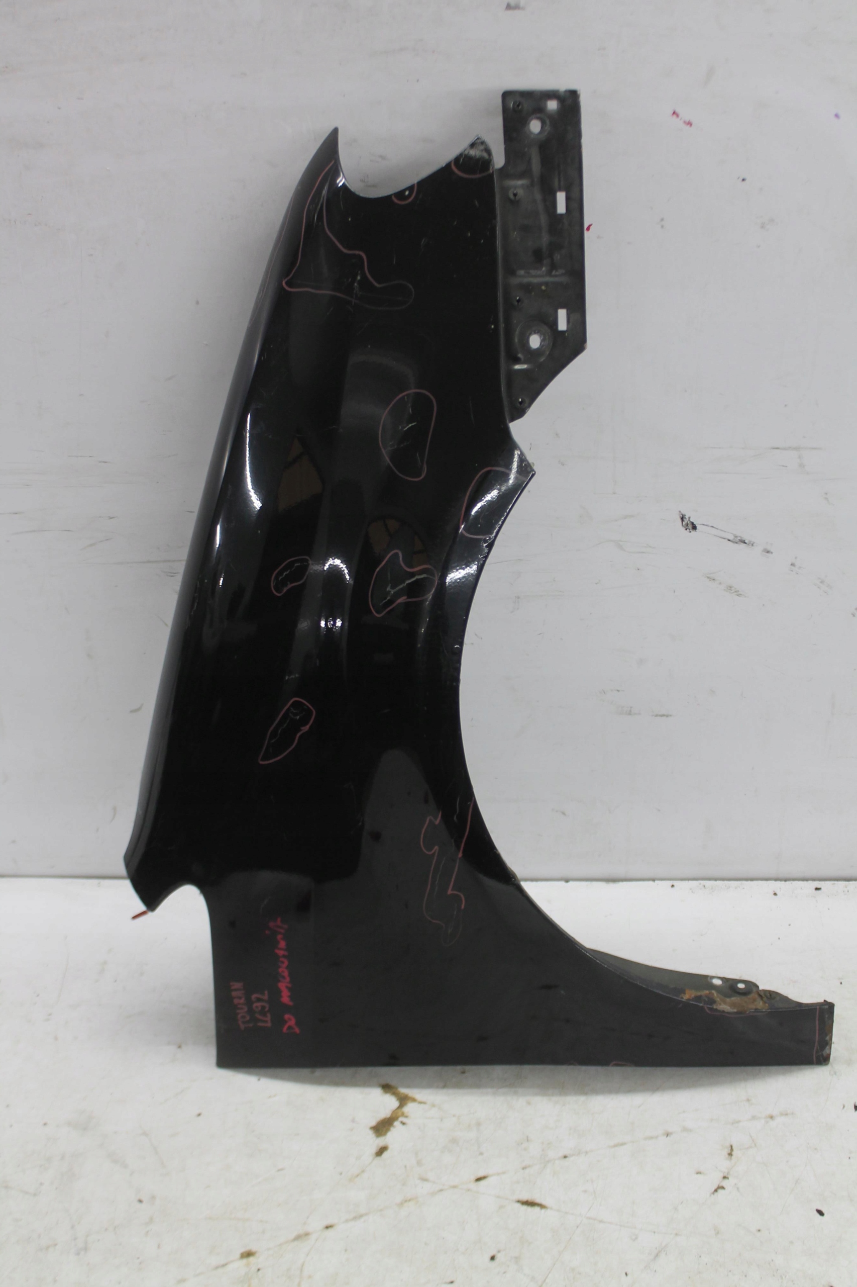 fender right front front VW TOURAN and 1T LC9Z 03-16