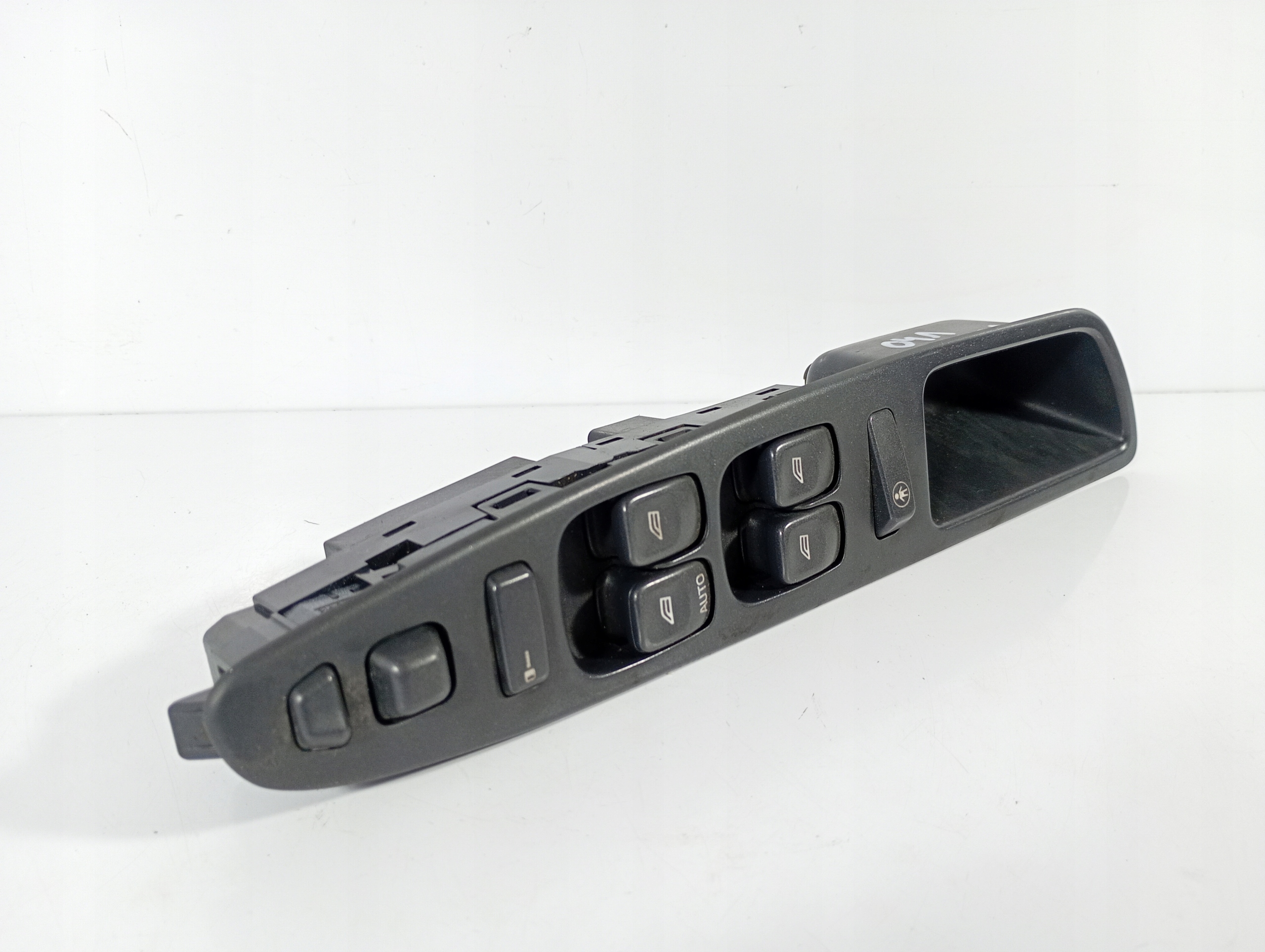 Volvo V40 95-04 PANEL REGULACJA regulation button windows OE 30889745